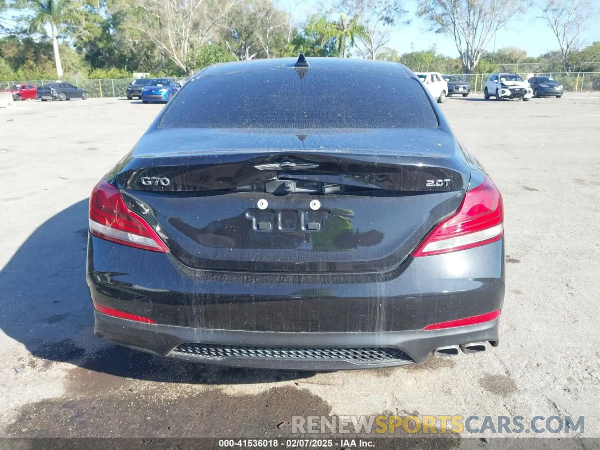 17 Photograph of a damaged car KMTG24LA4KU016333 GENESIS G70 2019