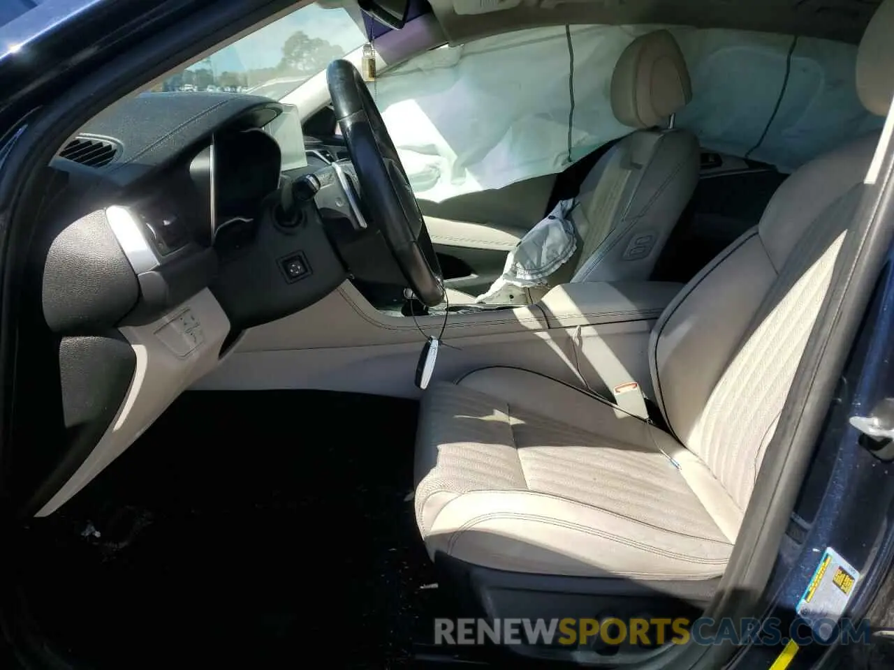 7 Photograph of a damaged car KMTG34LA4KU012313 GENESIS G70 2019