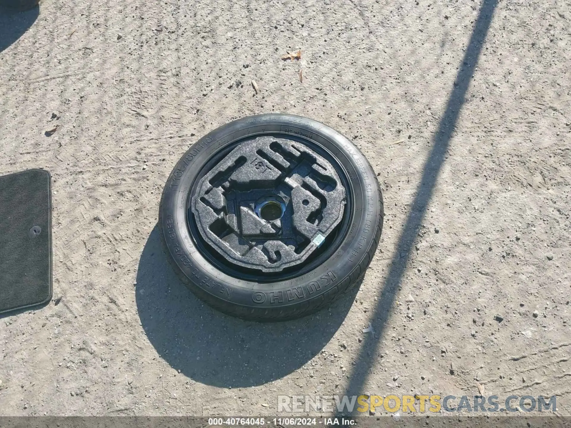 11 Photograph of a damaged car KMTG34LA5KU044008 GENESIS G70 2019