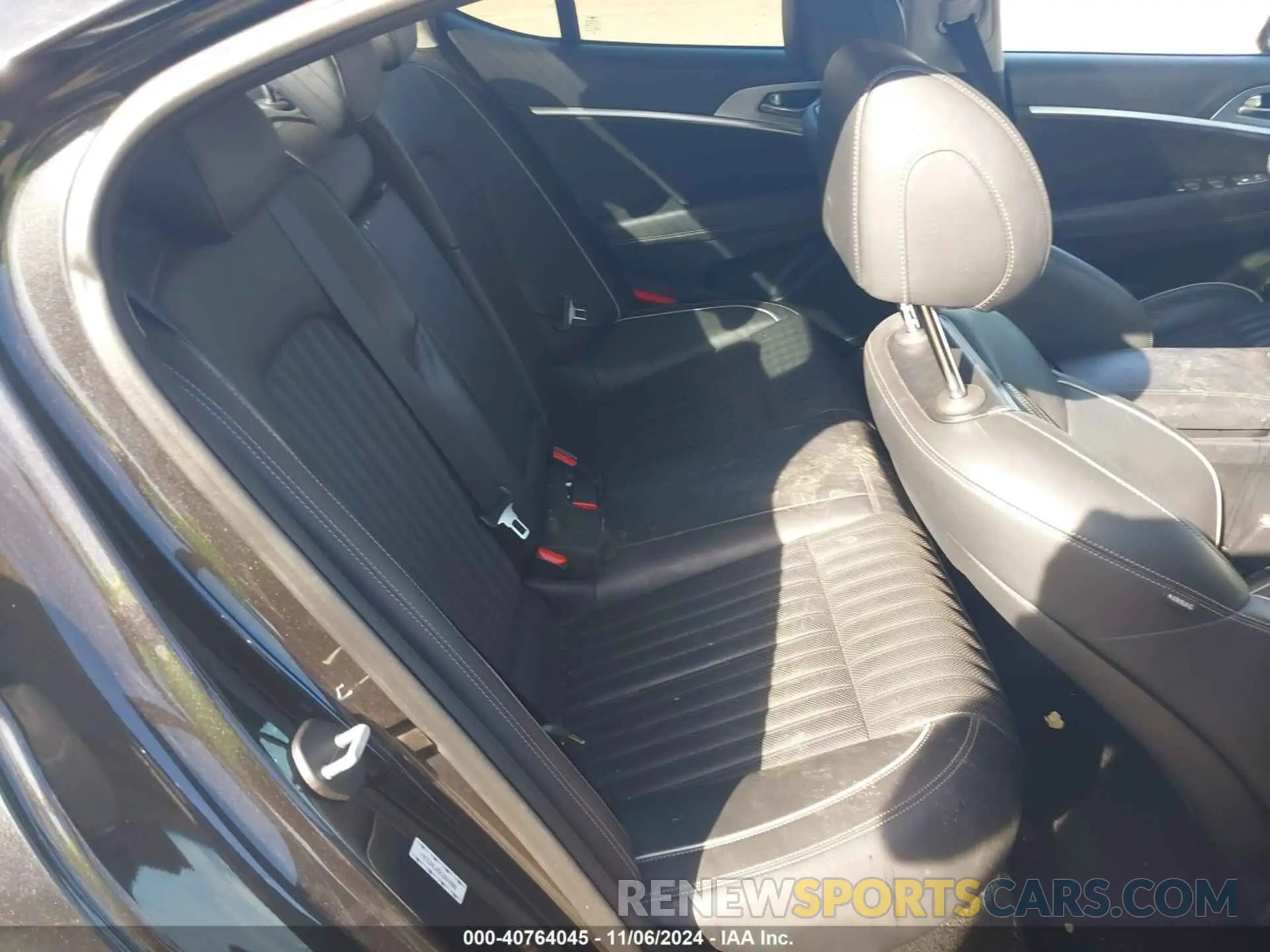 8 Photograph of a damaged car KMTG34LA5KU044008 GENESIS G70 2019