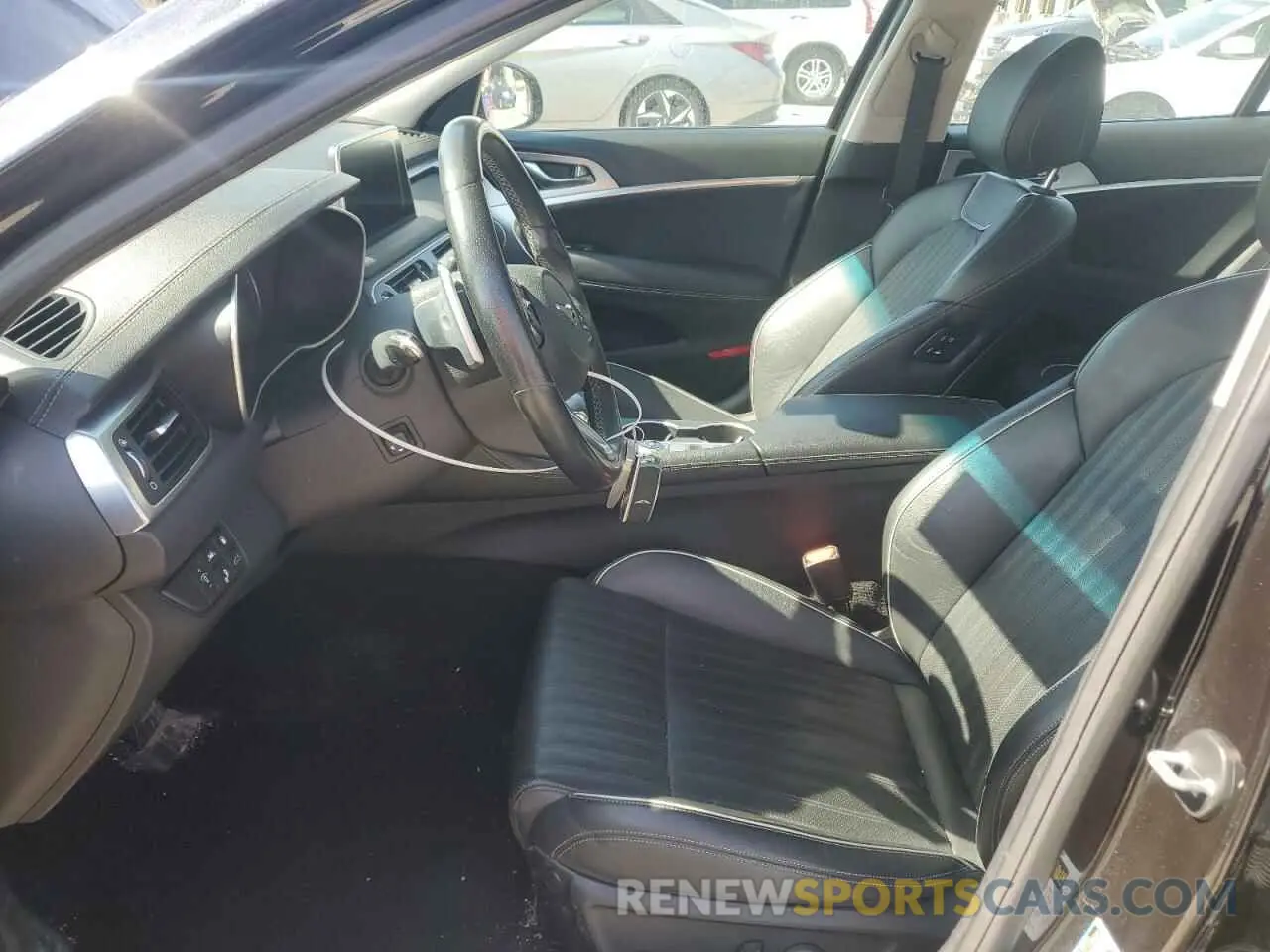 7 Photograph of a damaged car KMTG34LA9KU022979 GENESIS G70 2019