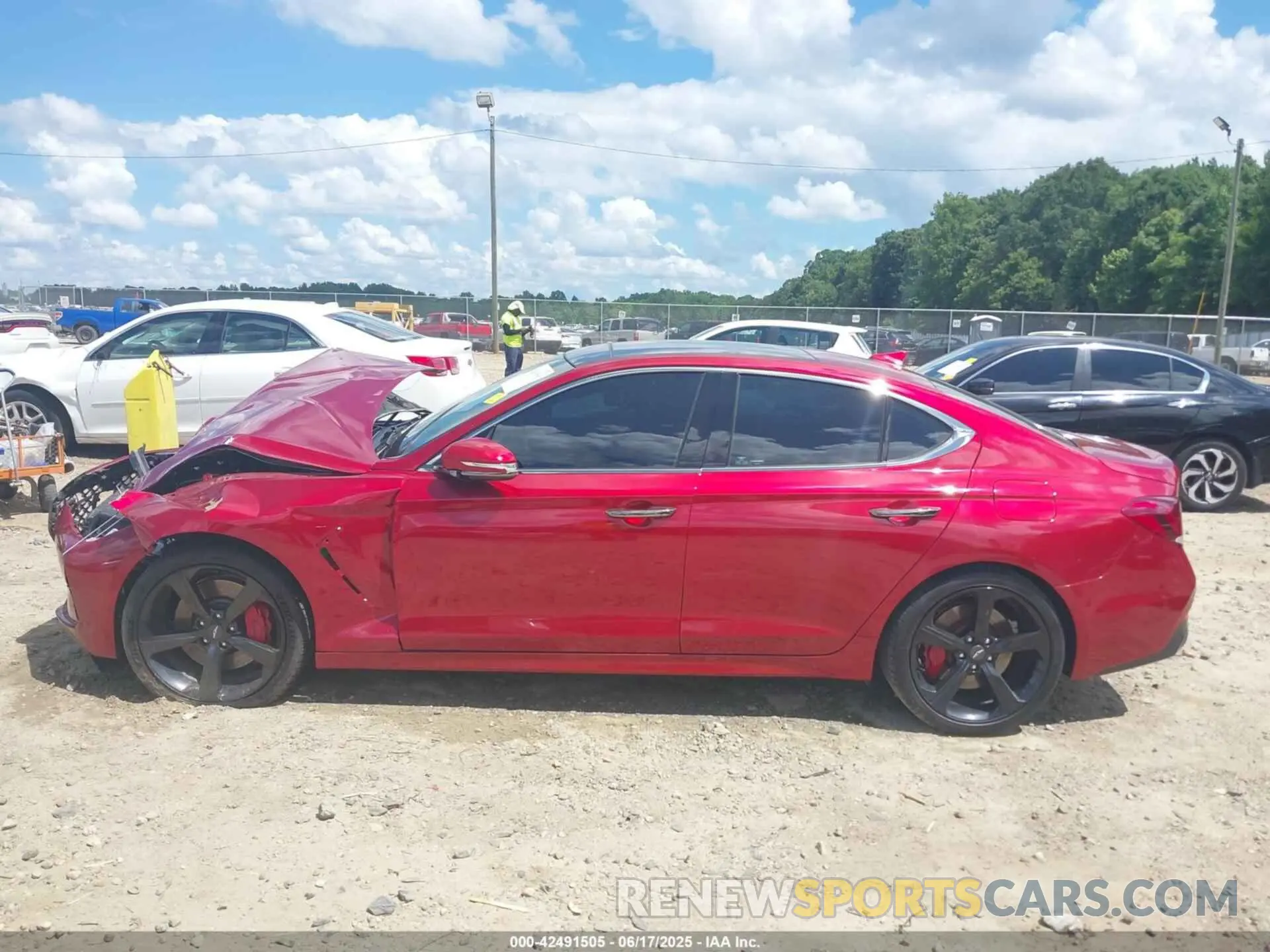 14 Photograph of a damaged car KMTG34LE3KU031793 GENESIS G70 2019