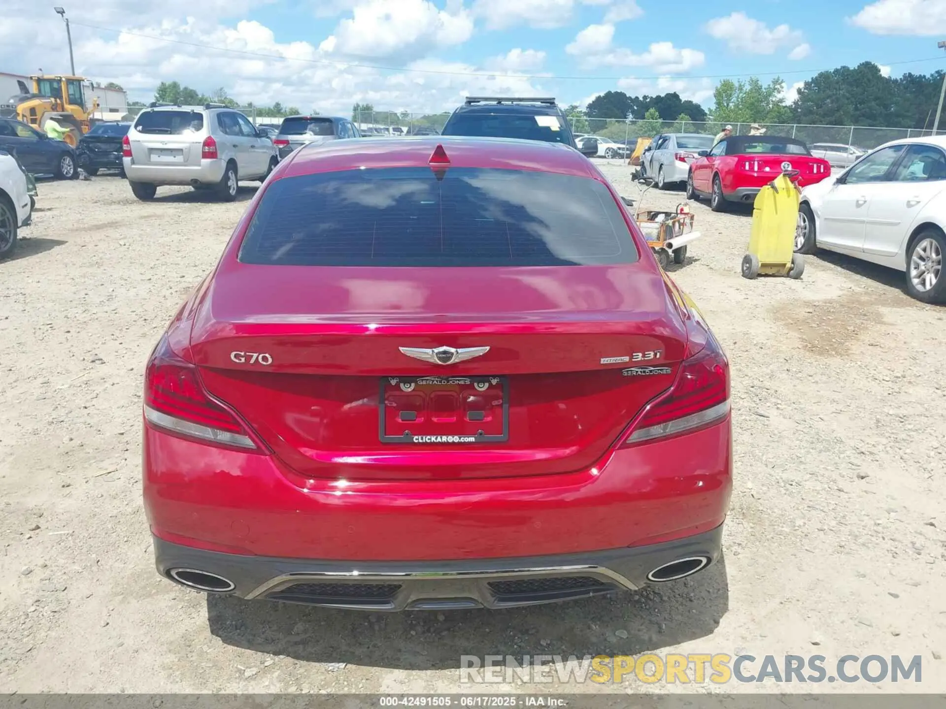 16 Photograph of a damaged car KMTG34LE3KU031793 GENESIS G70 2019