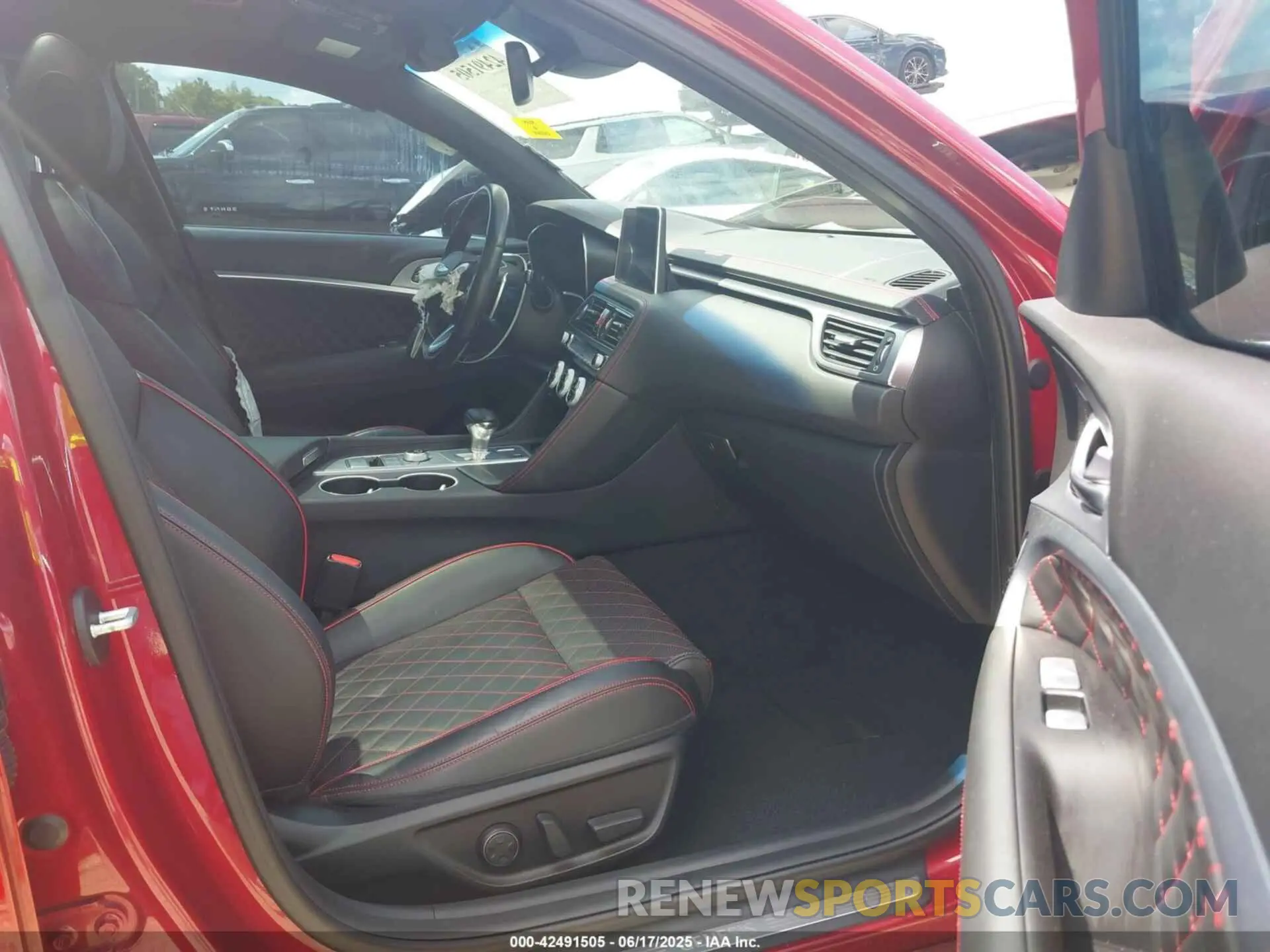 5 Photograph of a damaged car KMTG34LE3KU031793 GENESIS G70 2019