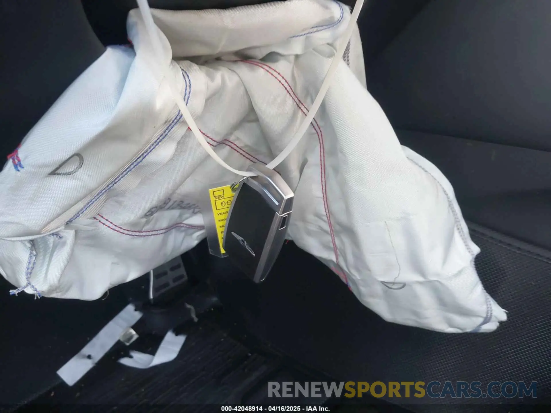 11 Photograph of a damaged car KMTG34LE4KU020043 GENESIS G70 2019