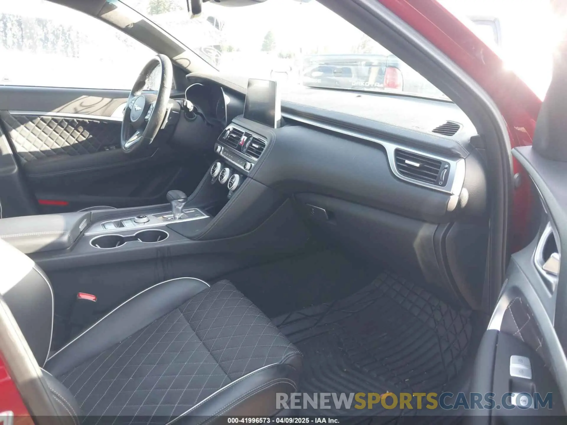 5 Photograph of a damaged car KMTG34LE6KU022487 GENESIS G70 2019