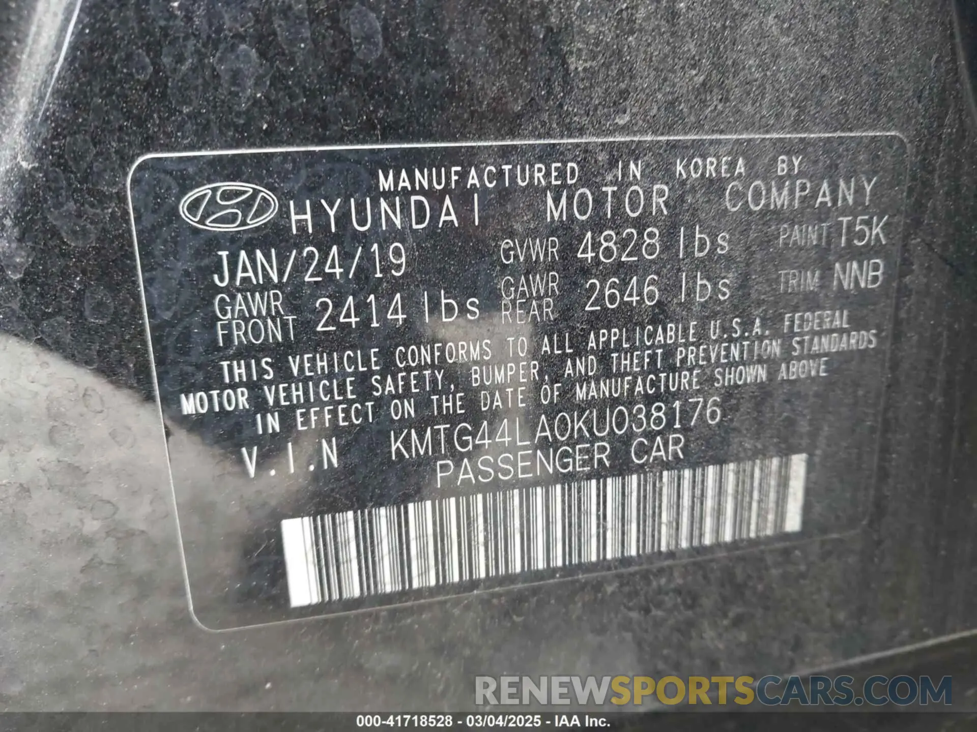 9 Photograph of a damaged car KMTG44LA0KU038176 GENESIS G70 2019