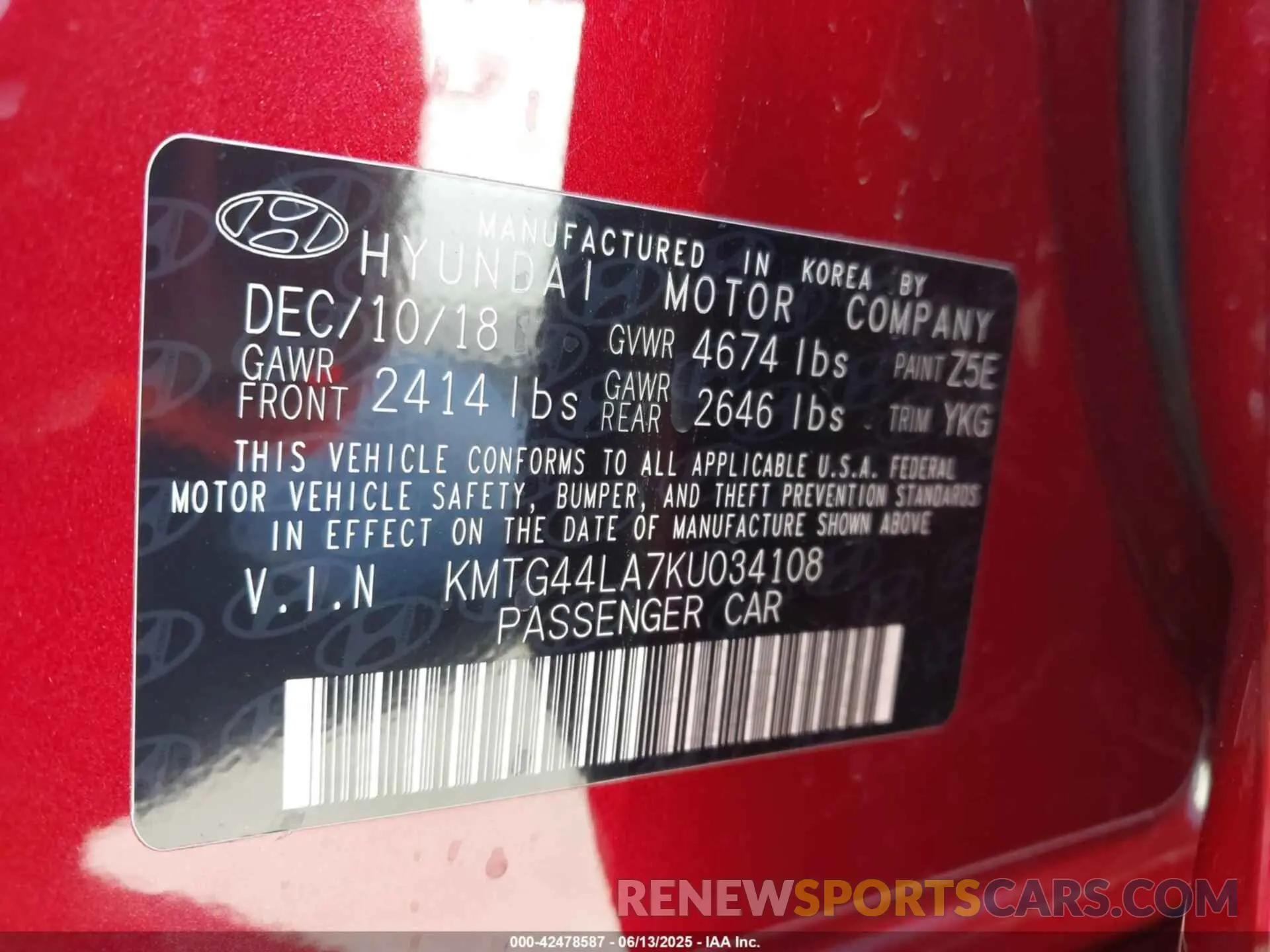 9 Photograph of a damaged car KMTG44LA7KU034108 GENESIS G70 2019