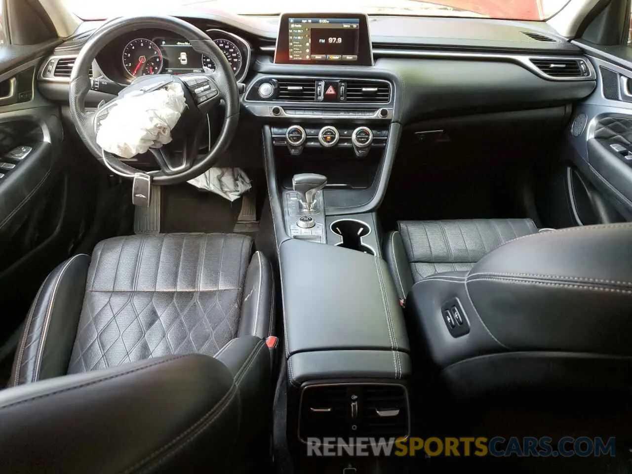 8 Photograph of a damaged car KMTG44LA8KU022646 GENESIS G70 2019