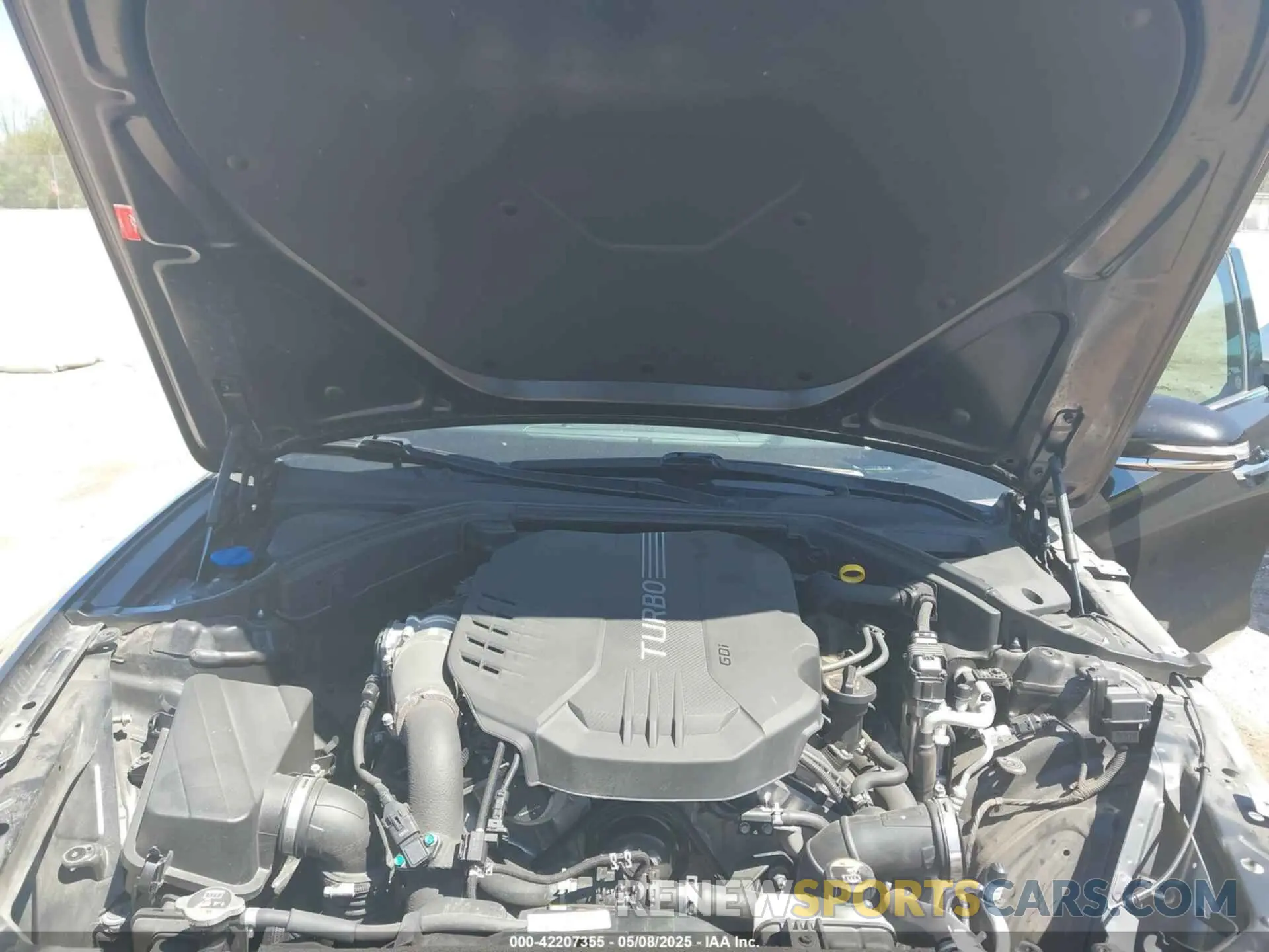 10 Photograph of a damaged car KMTG54LE3KU017600 GENESIS G70 2019