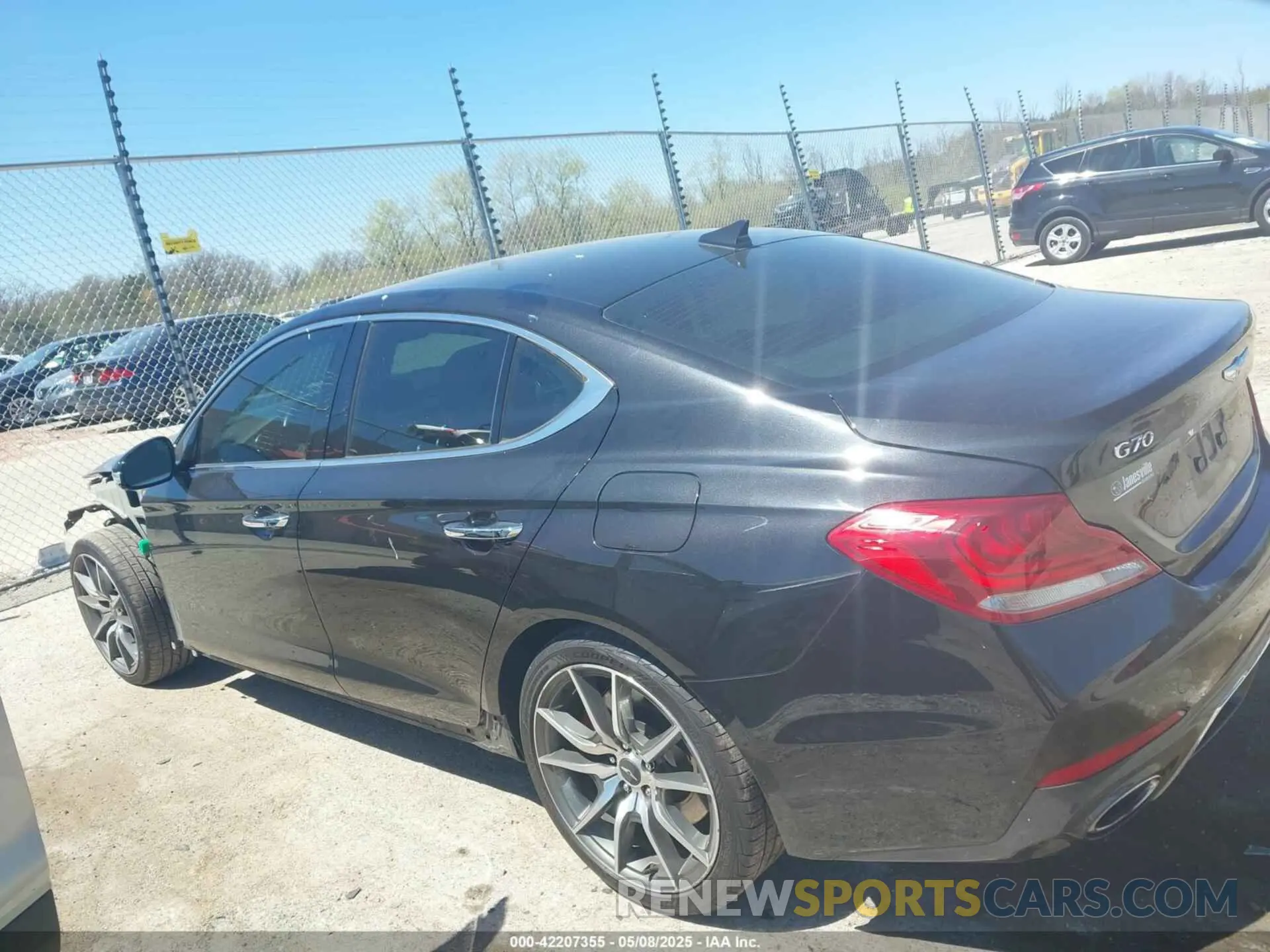 14 Photograph of a damaged car KMTG54LE3KU017600 GENESIS G70 2019