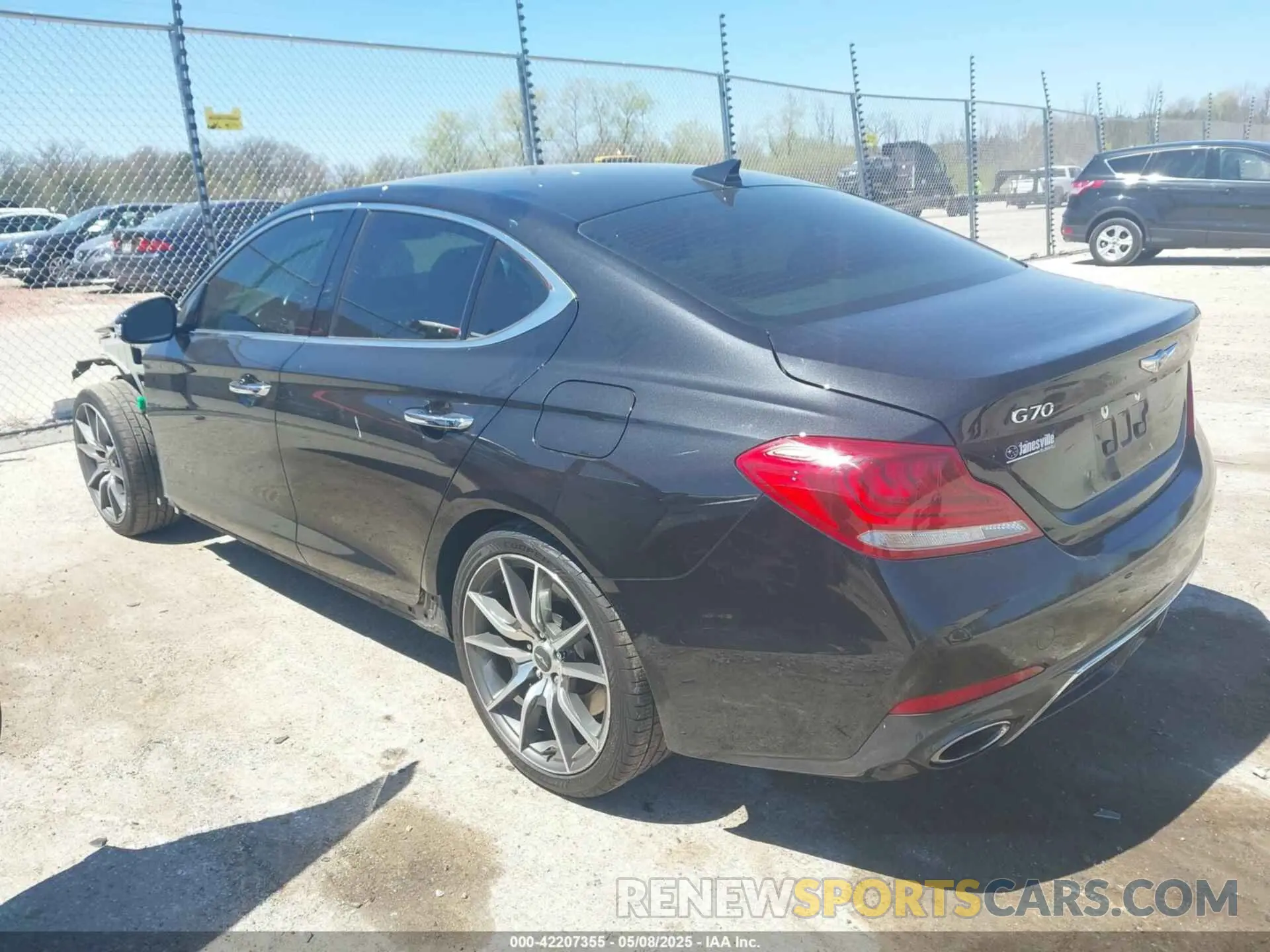 3 Photograph of a damaged car KMTG54LE3KU017600 GENESIS G70 2019