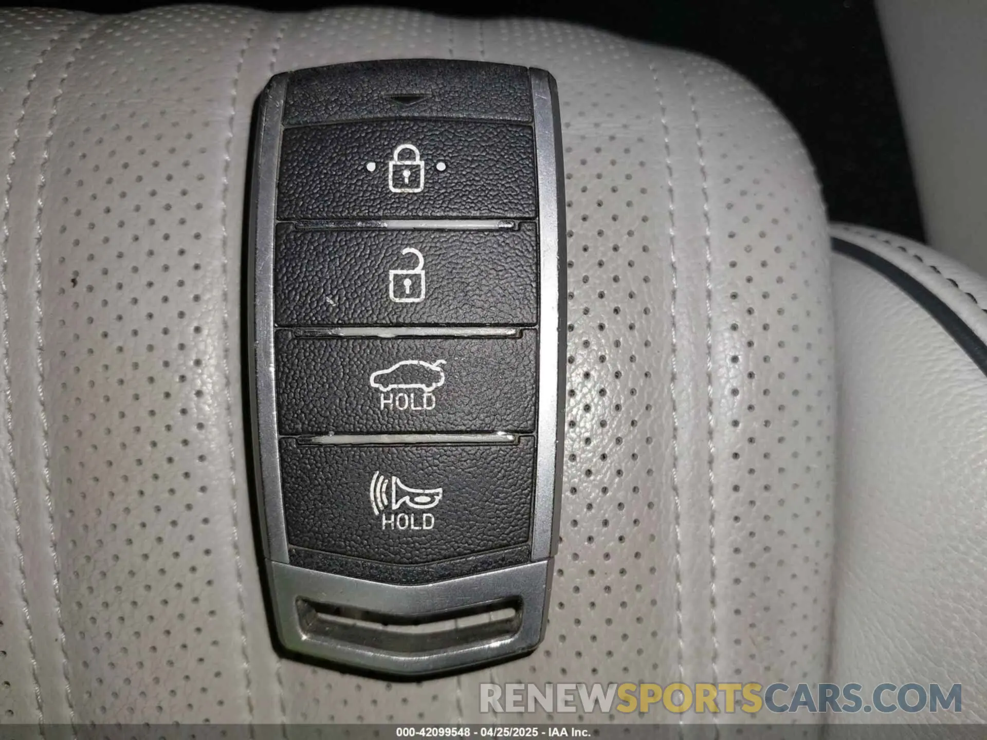 11 Photograph of a damaged car KMTG54LE6KU037582 GENESIS G70 2019