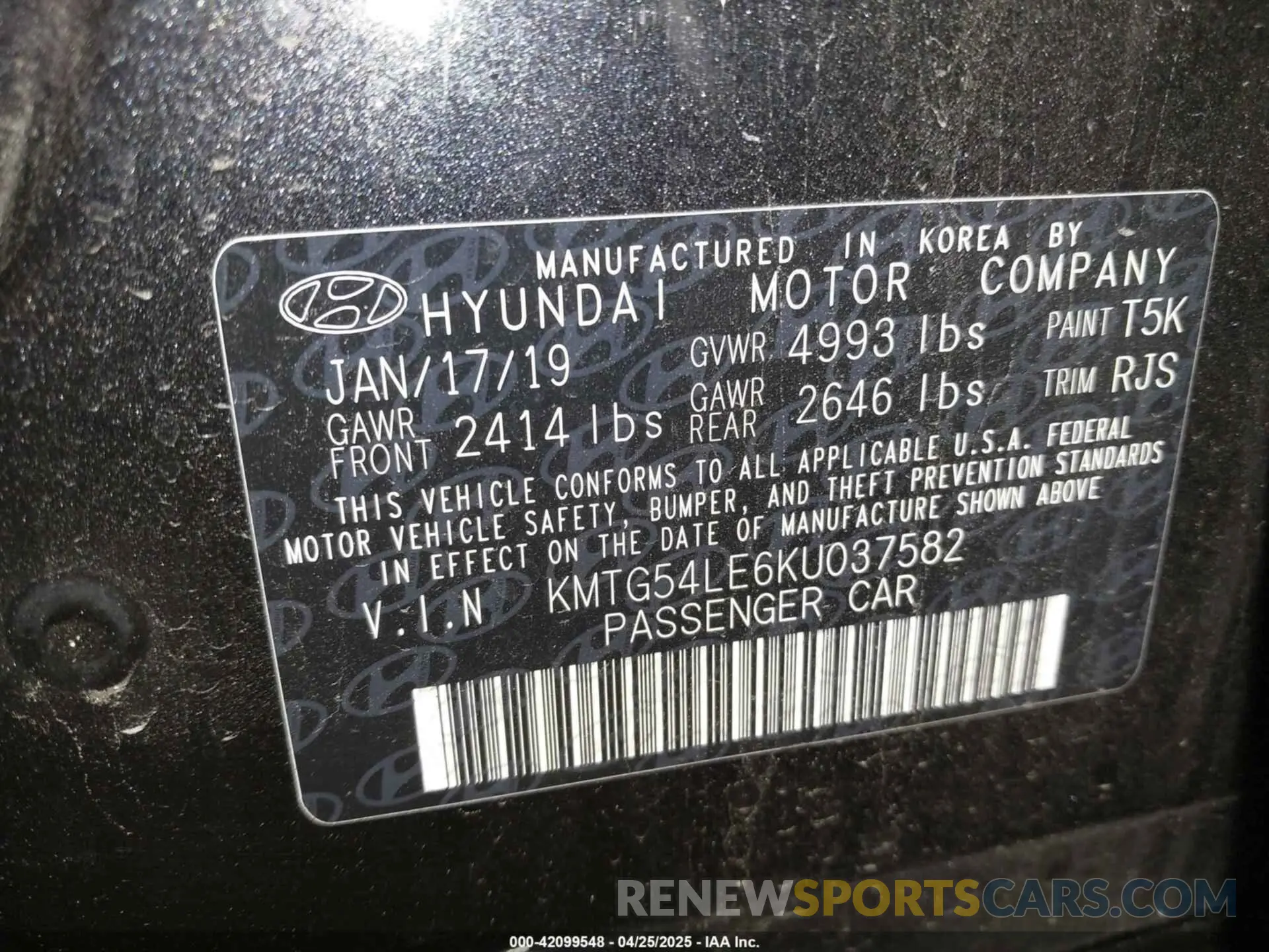 9 Photograph of a damaged car KMTG54LE6KU037582 GENESIS G70 2019