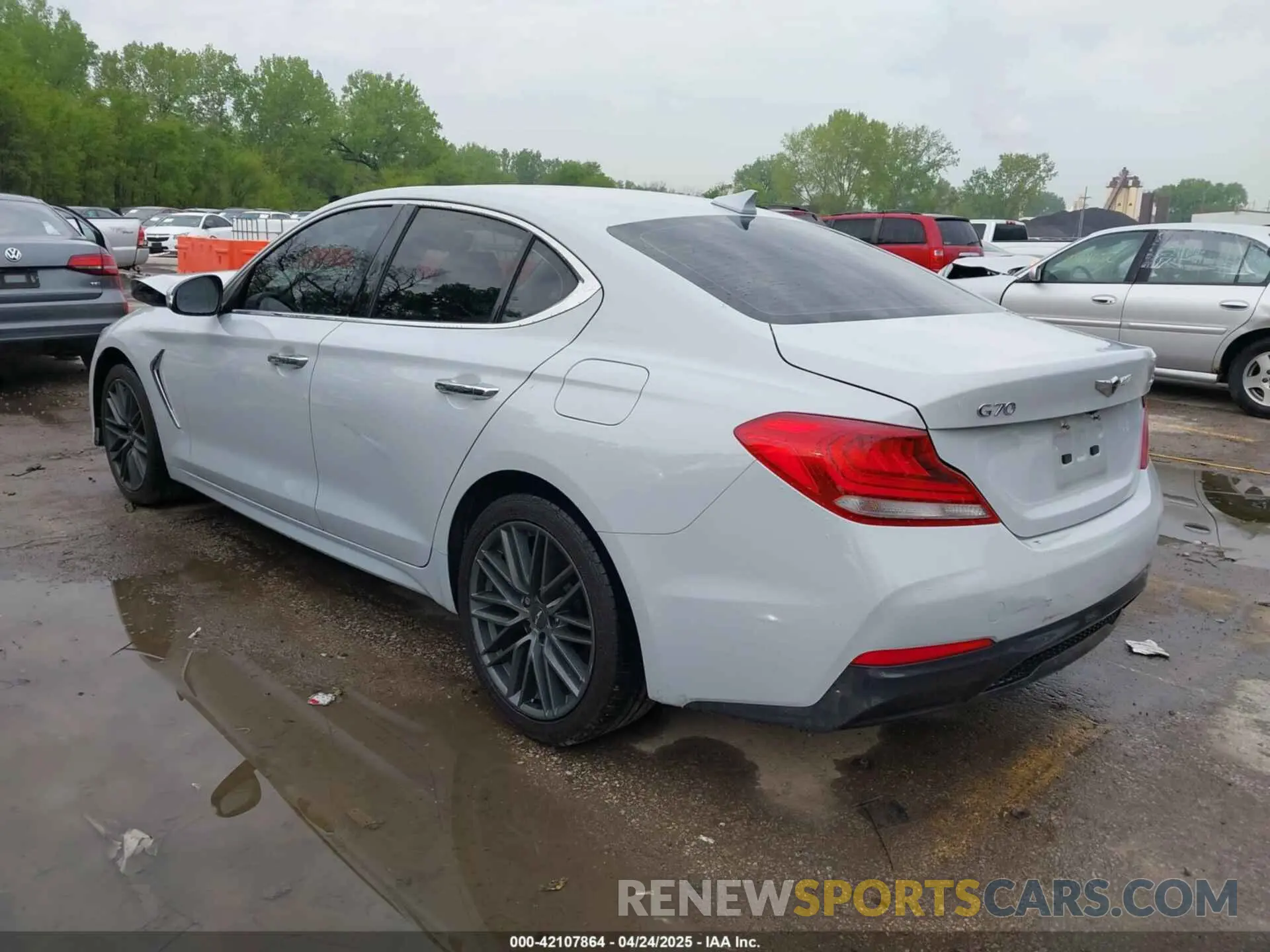 3 Фотография поврежденного автомобиля KMTG64LA1KU019355 GENESIS G70 2019