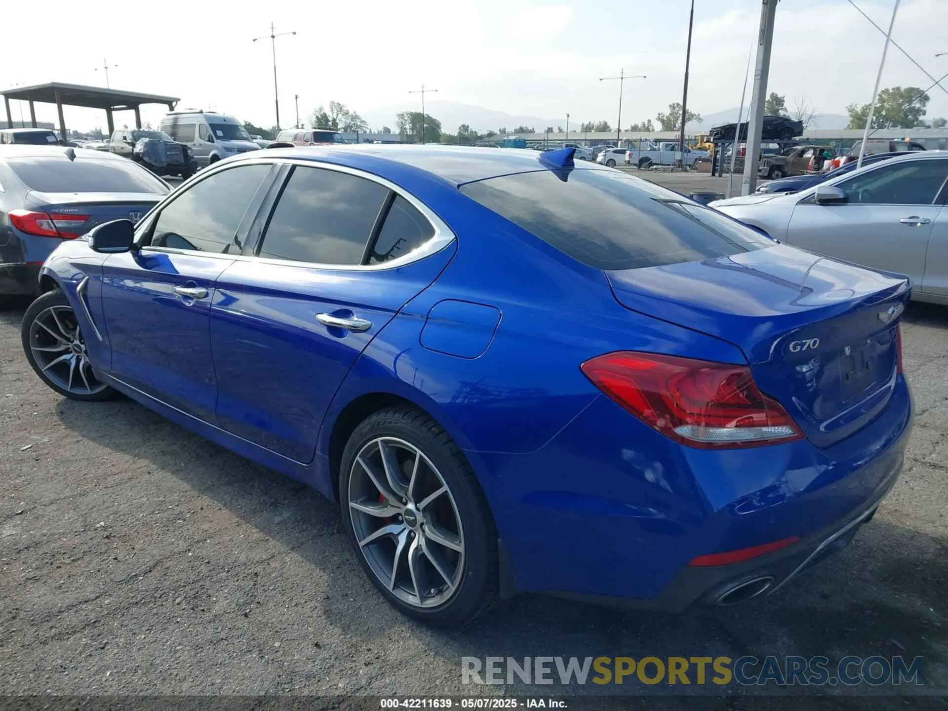 3 Фотография поврежденного автомобиля KMTG74LE4KU032620 GENESIS G70 2019