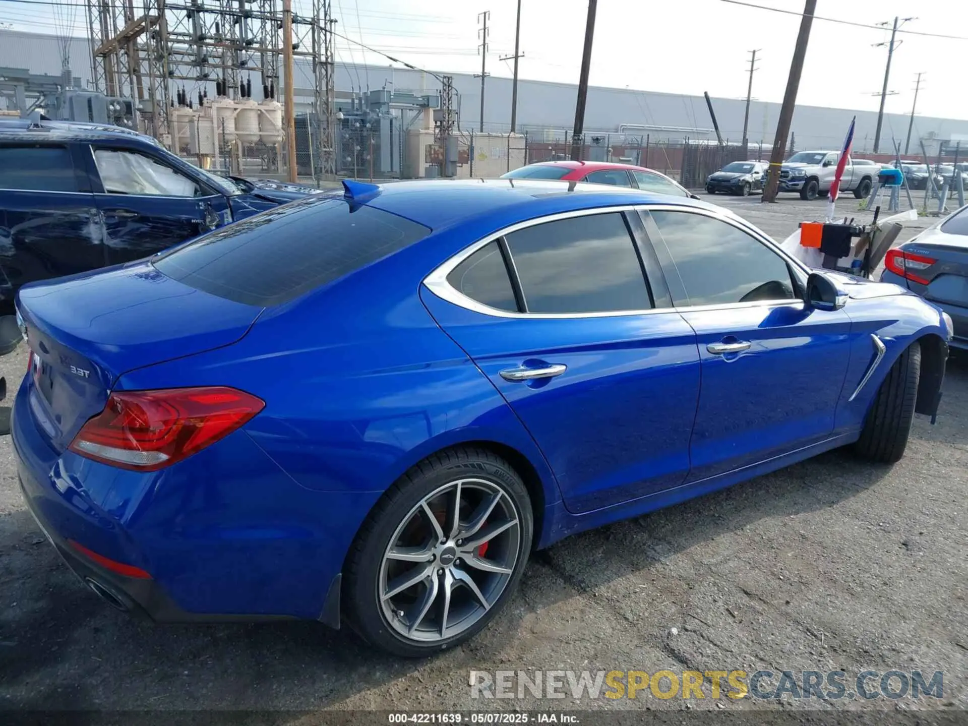 4 Фотография поврежденного автомобиля KMTG74LE4KU032620 GENESIS G70 2019