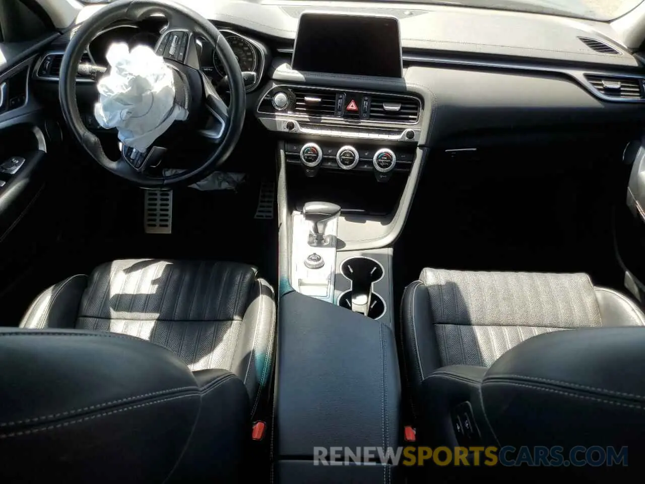 8 Фотография поврежденного автомобиля KMTG74LE7KU034474 GENESIS G70 2019
