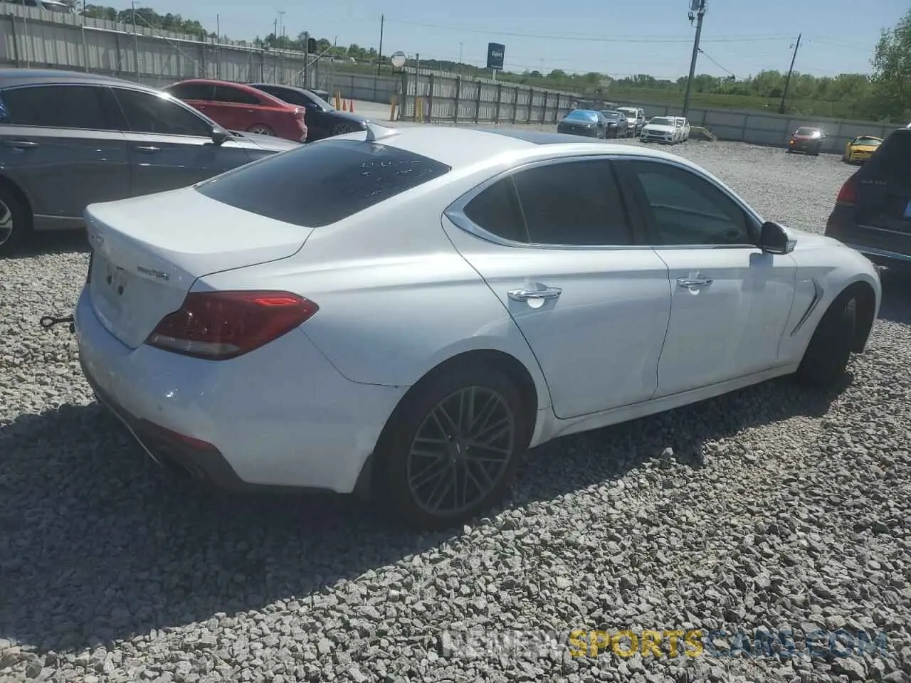 3 Фотография поврежденного автомобиля KMTG74LEXKU016731 GENESIS G70 2019