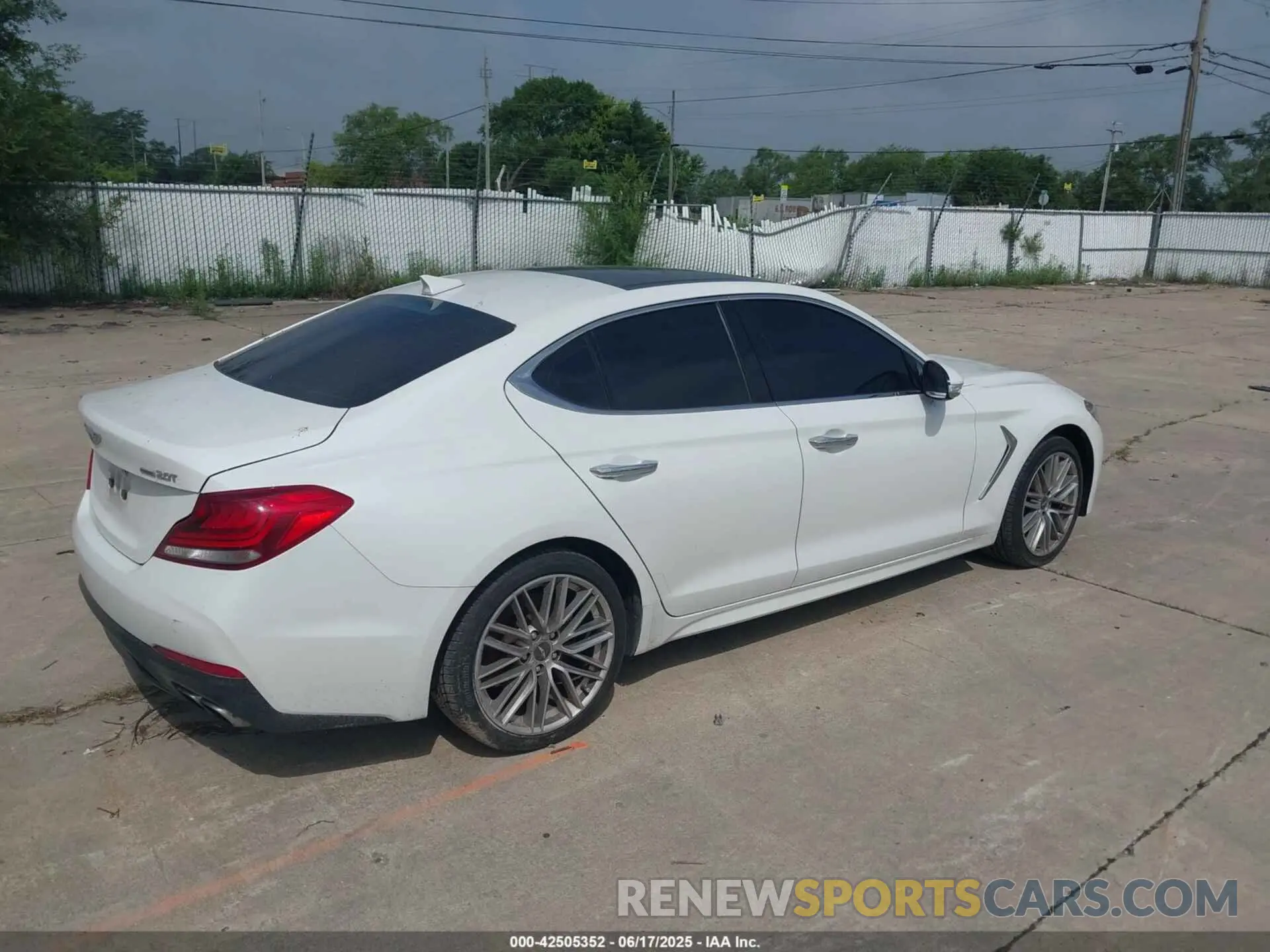 4 Photograph of a damaged car KMTG24LA5LU057278 GENESIS G70 2020