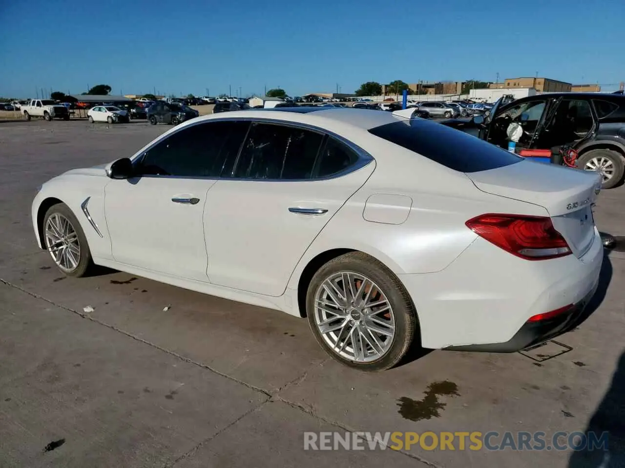 2 Фотография поврежденного автомобиля KMTG34LA1LU063284 GENESIS G70 2020