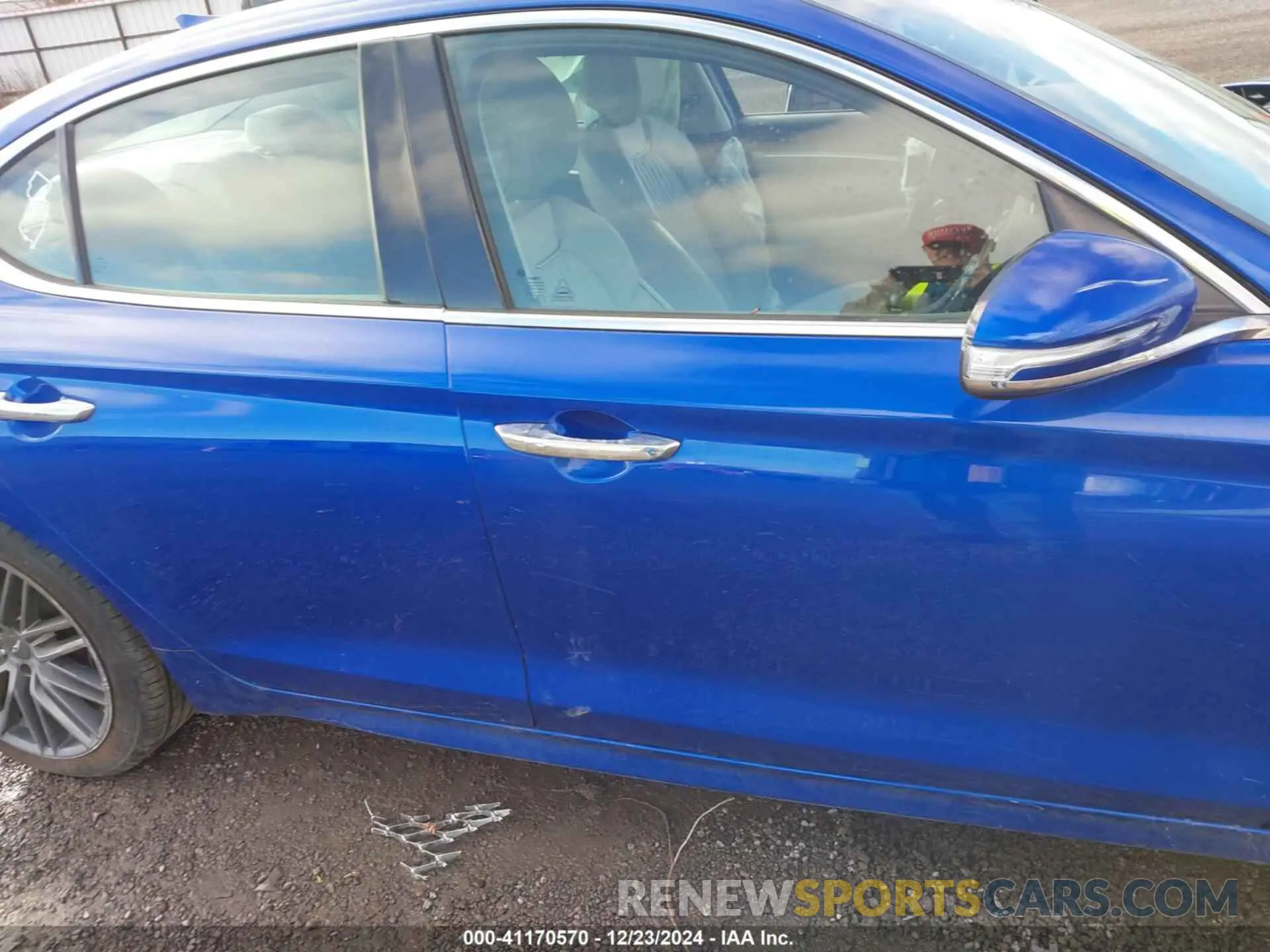 14 Photograph of a damaged car KMTG34LA7LU045274 GENESIS G70 2020
