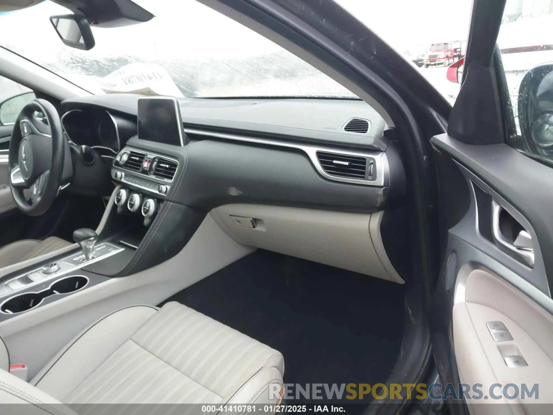 5 Photograph of a damaged car KMTG34LA7LU046540 GENESIS G70 2020