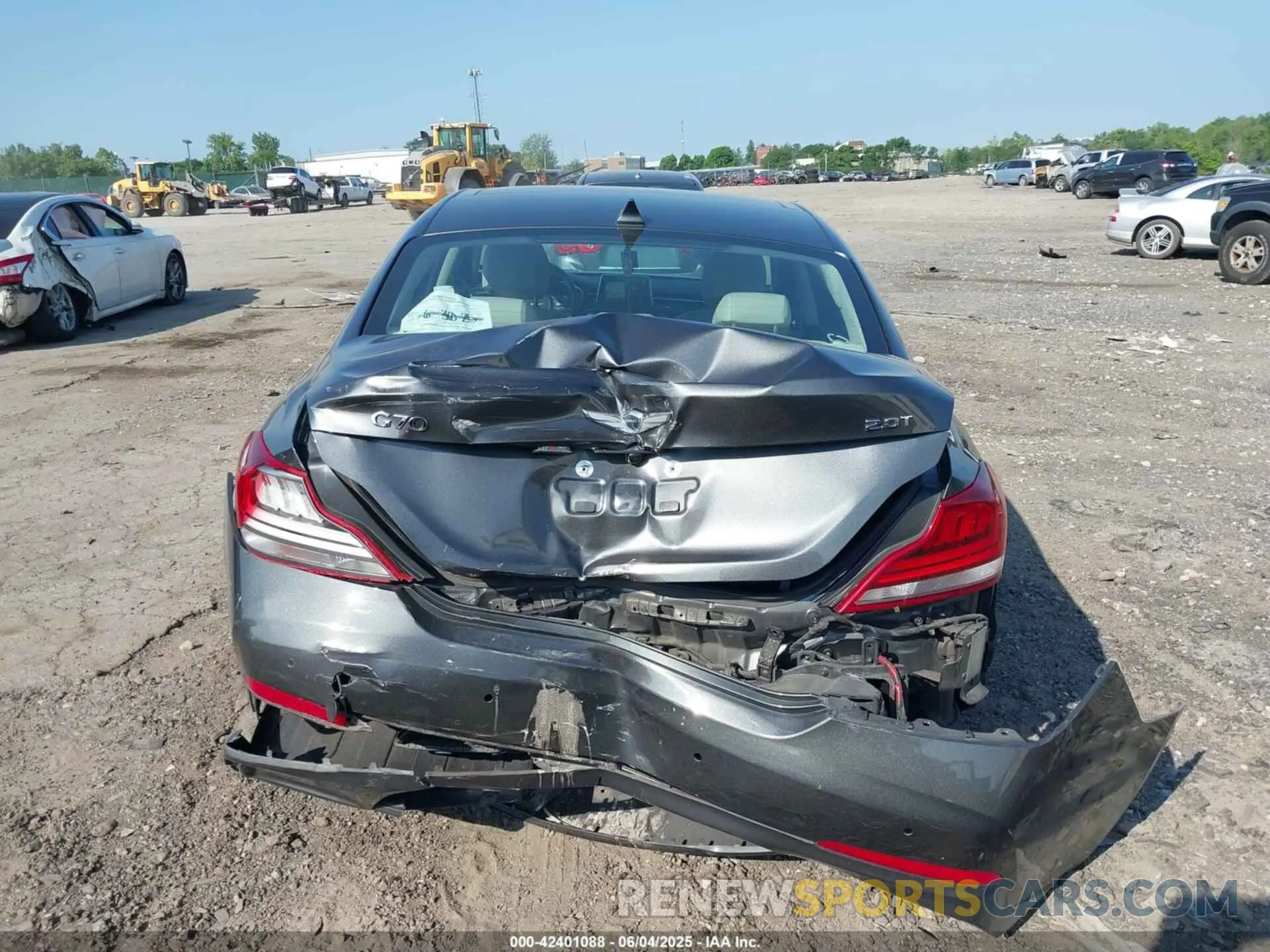 15 Photograph of a damaged car KMTG34LAXLU055376 GENESIS G70 2020