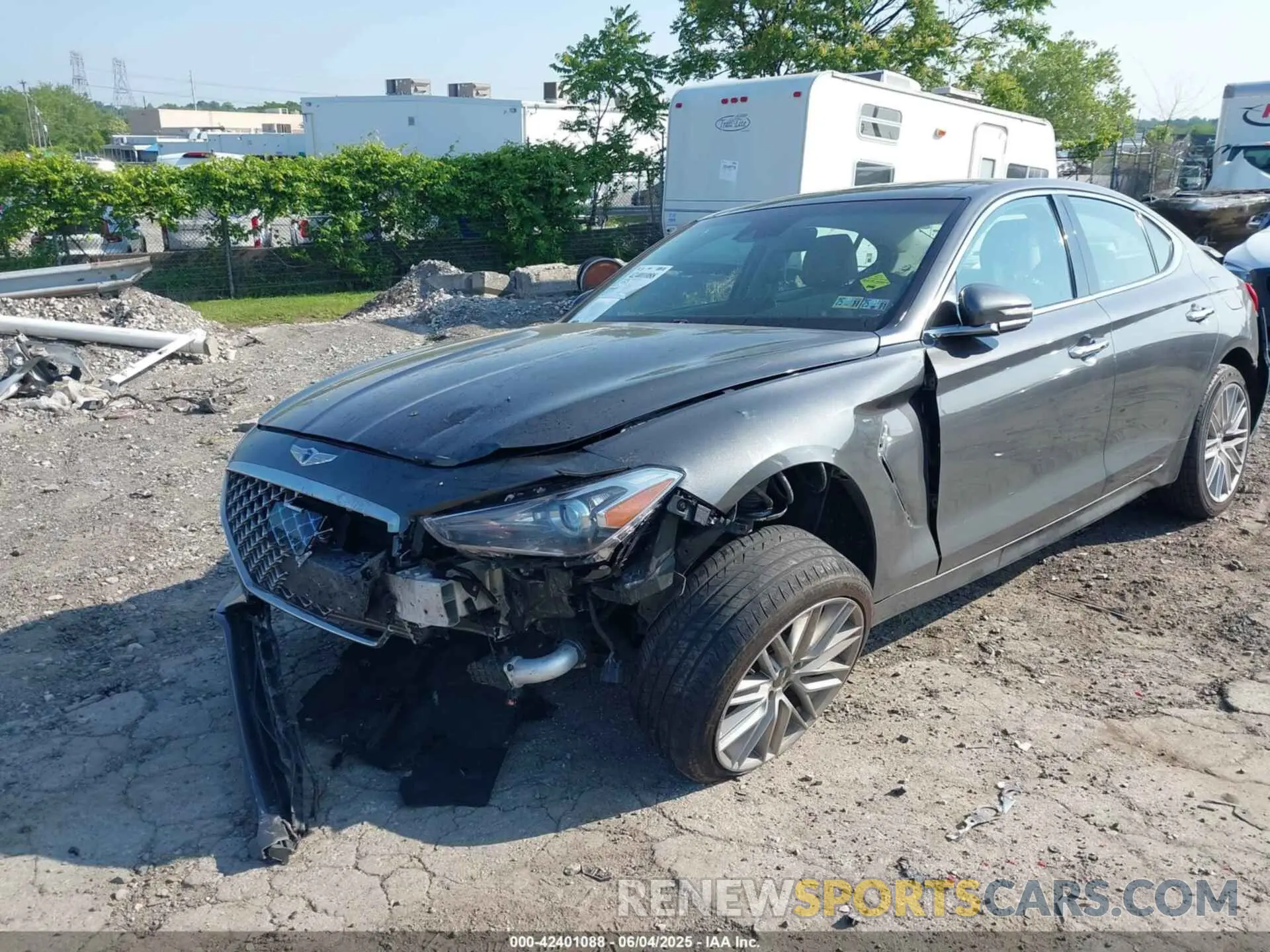 6 Photograph of a damaged car KMTG34LAXLU055376 GENESIS G70 2020