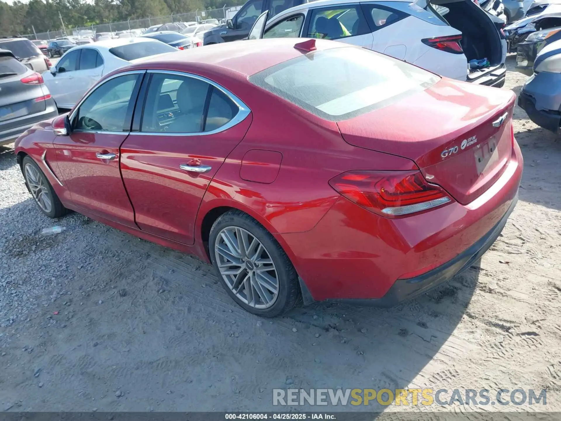 3 Фотография поврежденного автомобиля KMTG64LA8LU062365 GENESIS G70 2020
