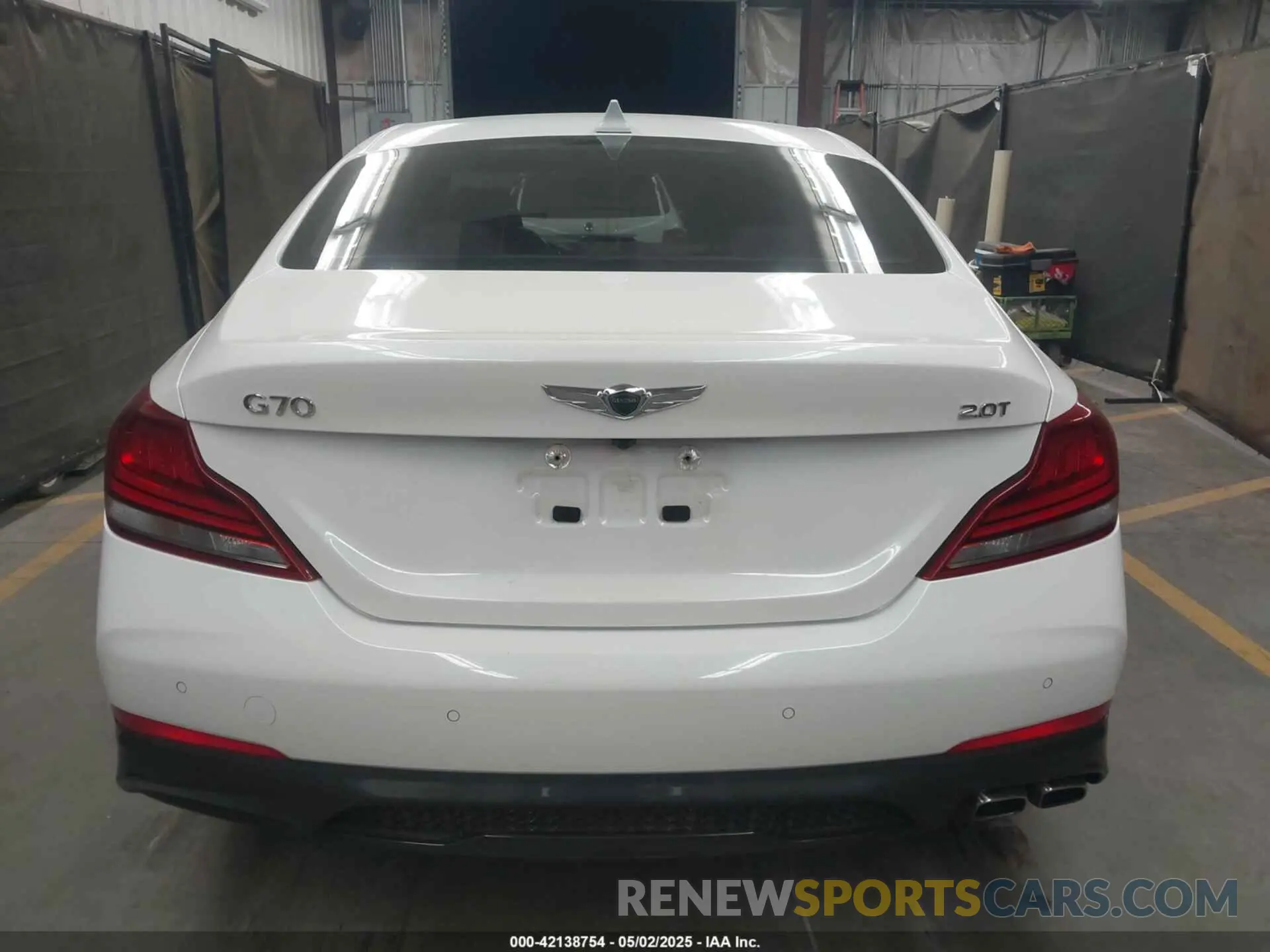 16 Photograph of a damaged car KMTG44LA2MU067102 GENESIS G70 2021