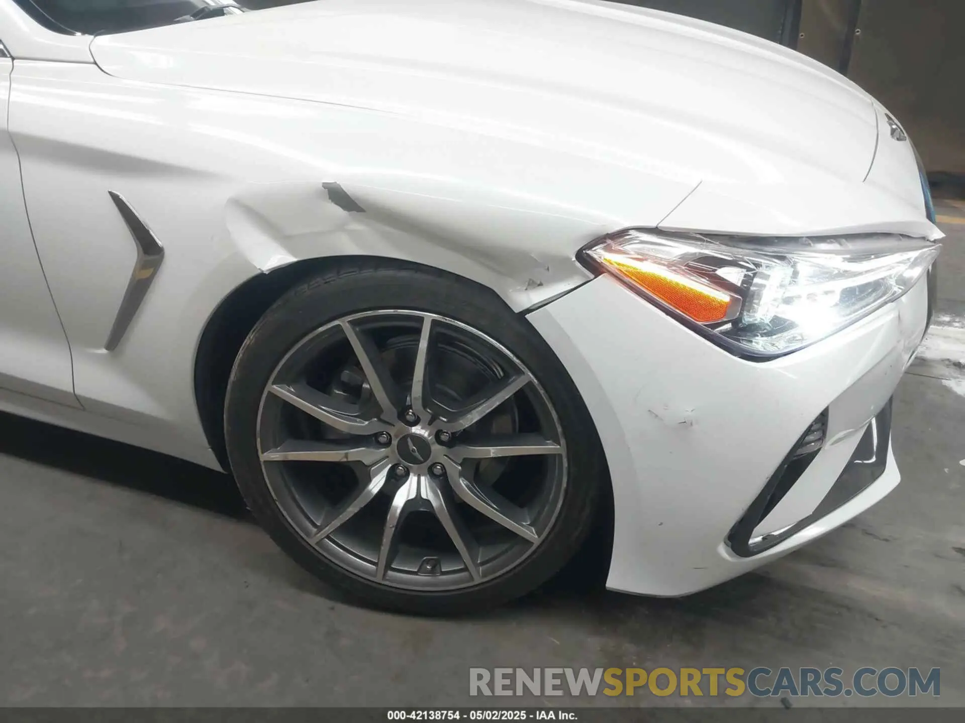 6 Photograph of a damaged car KMTG44LA2MU067102 GENESIS G70 2021