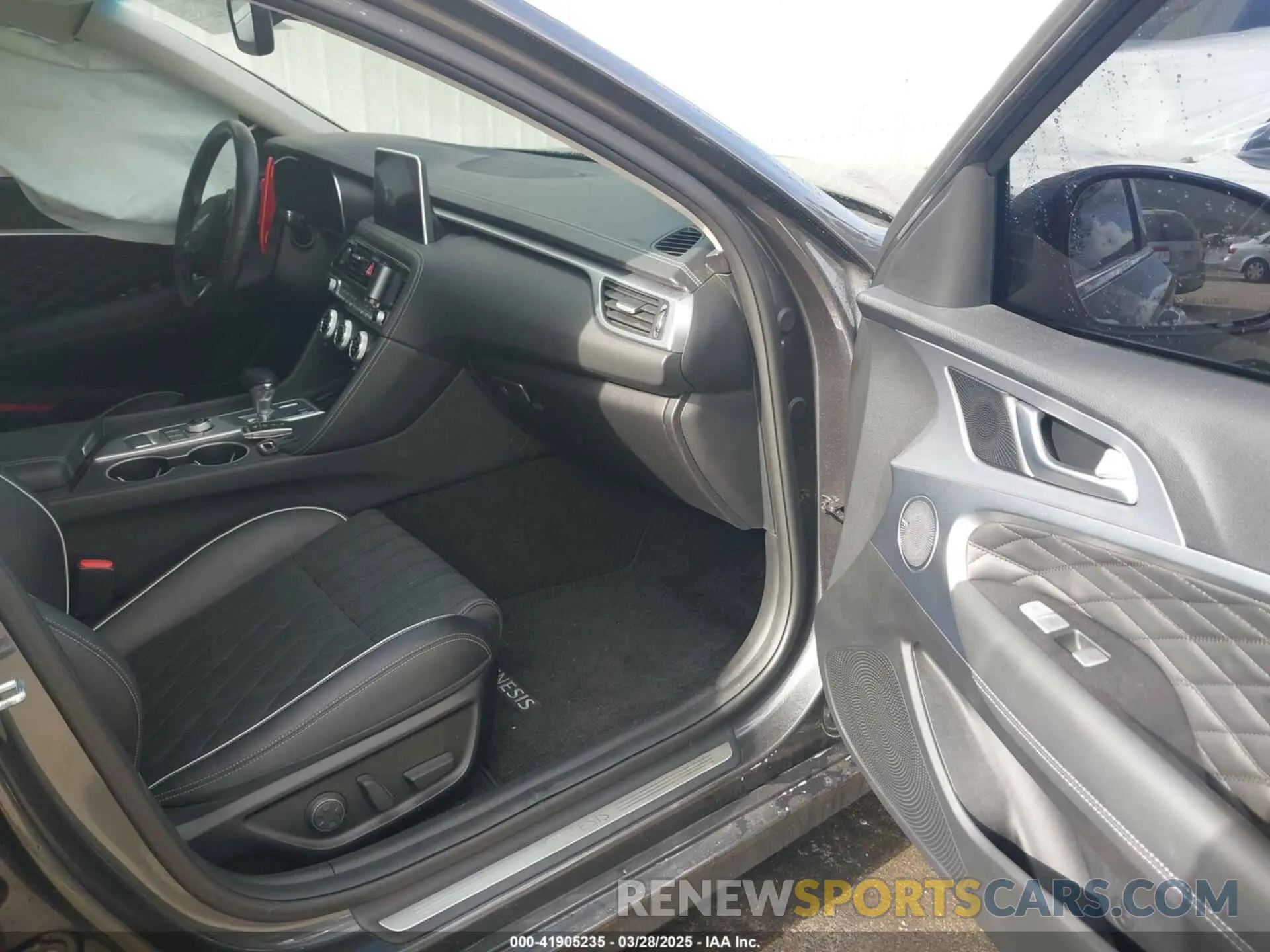 5 Photograph of a damaged car KMTG44LA9MU067016 GENESIS G70 2021