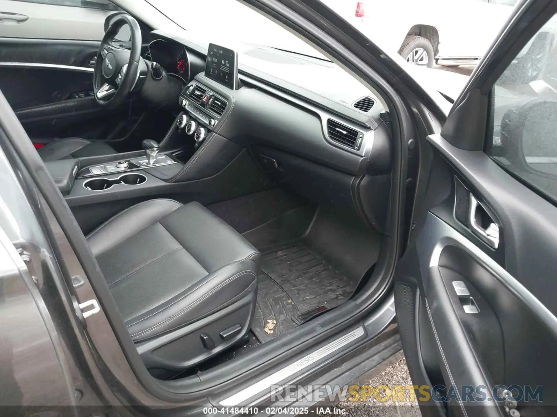 5 Photograph of a damaged car KMTG64LA3MU075557 GENESIS G70 2021