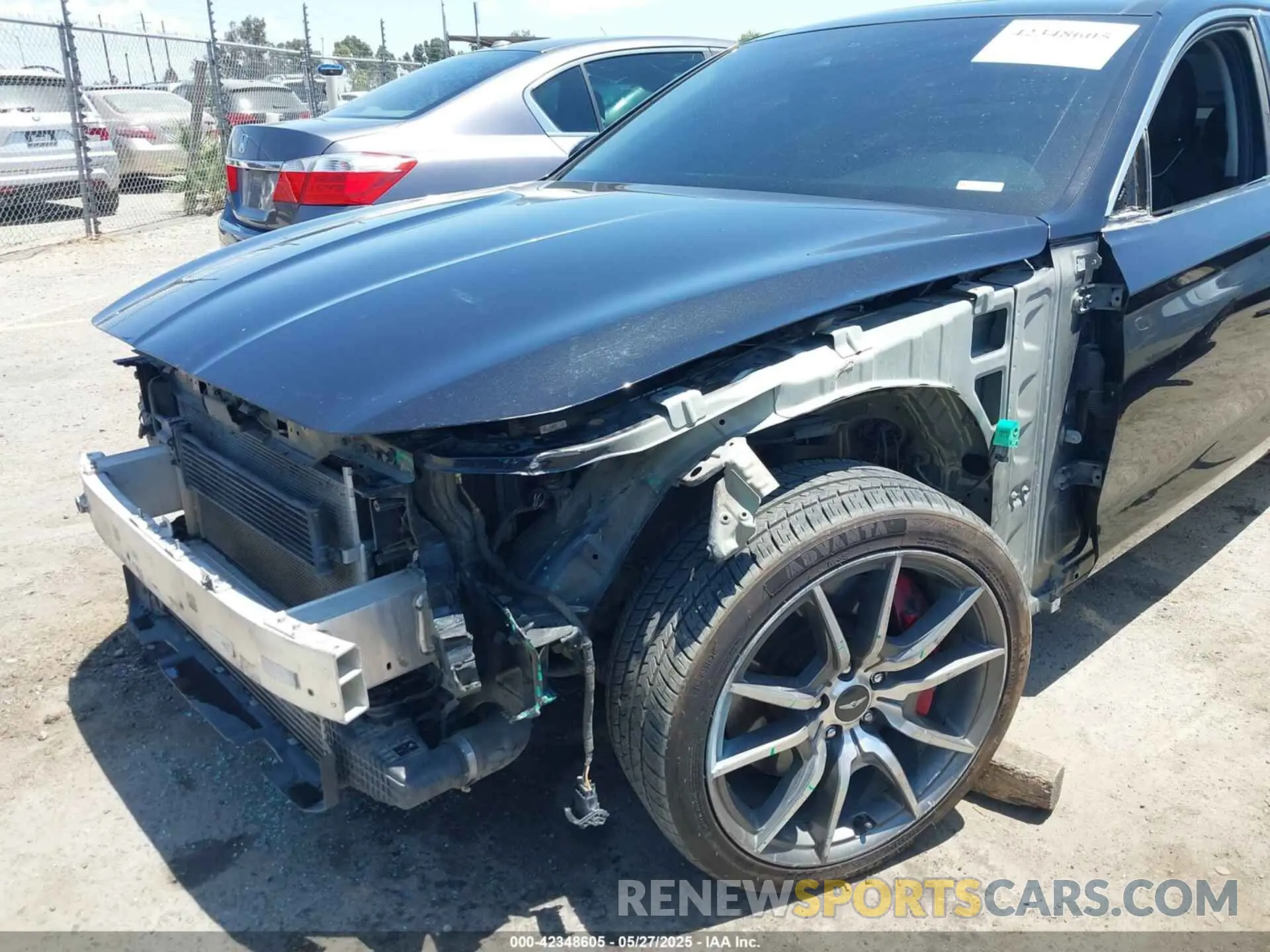 6 Photograph of a damaged car KMTG74LE0MU066394 GENESIS G70 2021