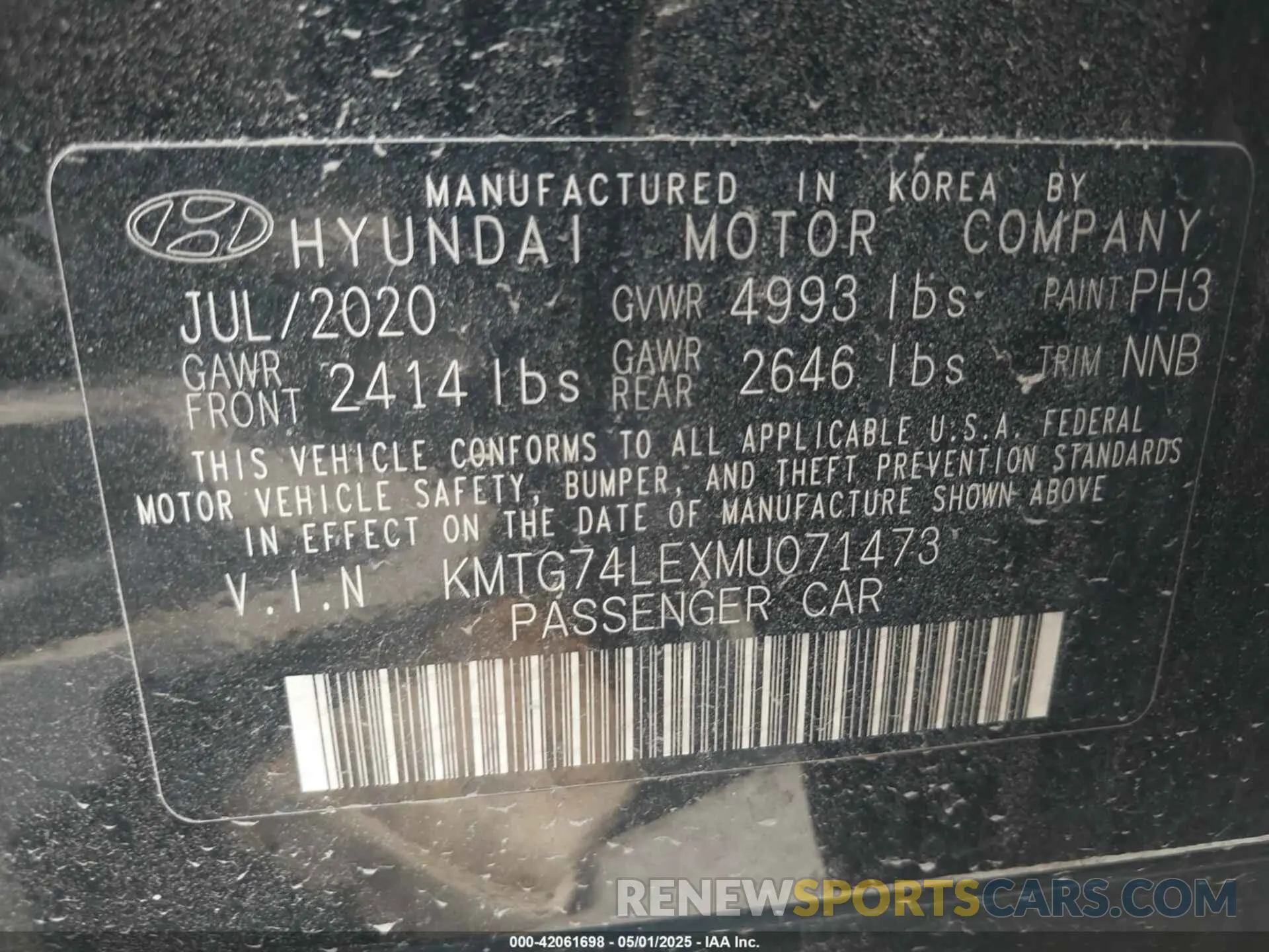 9 Photograph of a damaged car KMTG74LEXMU071473 GENESIS G70 2021