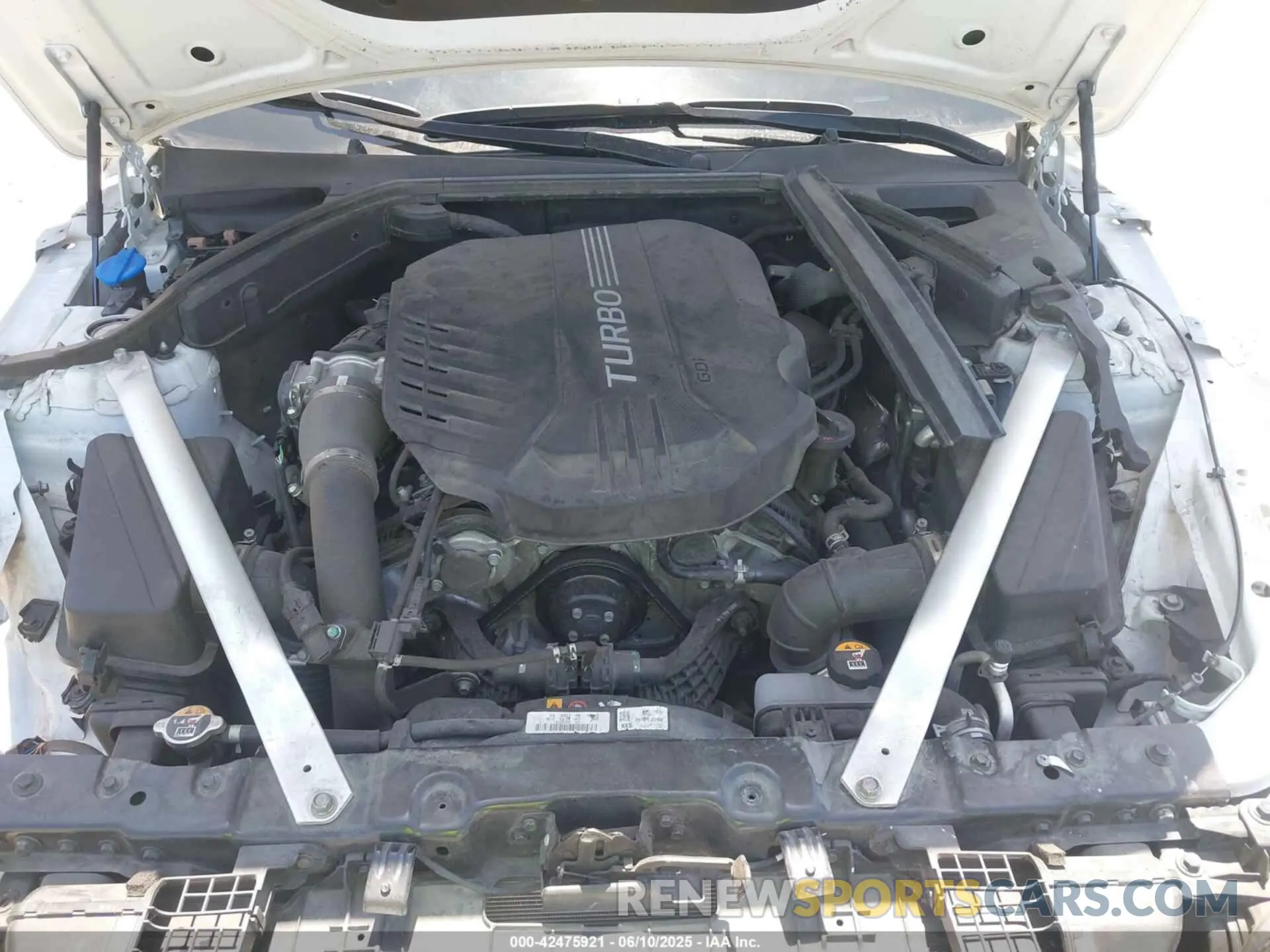10 Photograph of a damaged car KMTG14TE2NU082213 GENESIS G70 2022