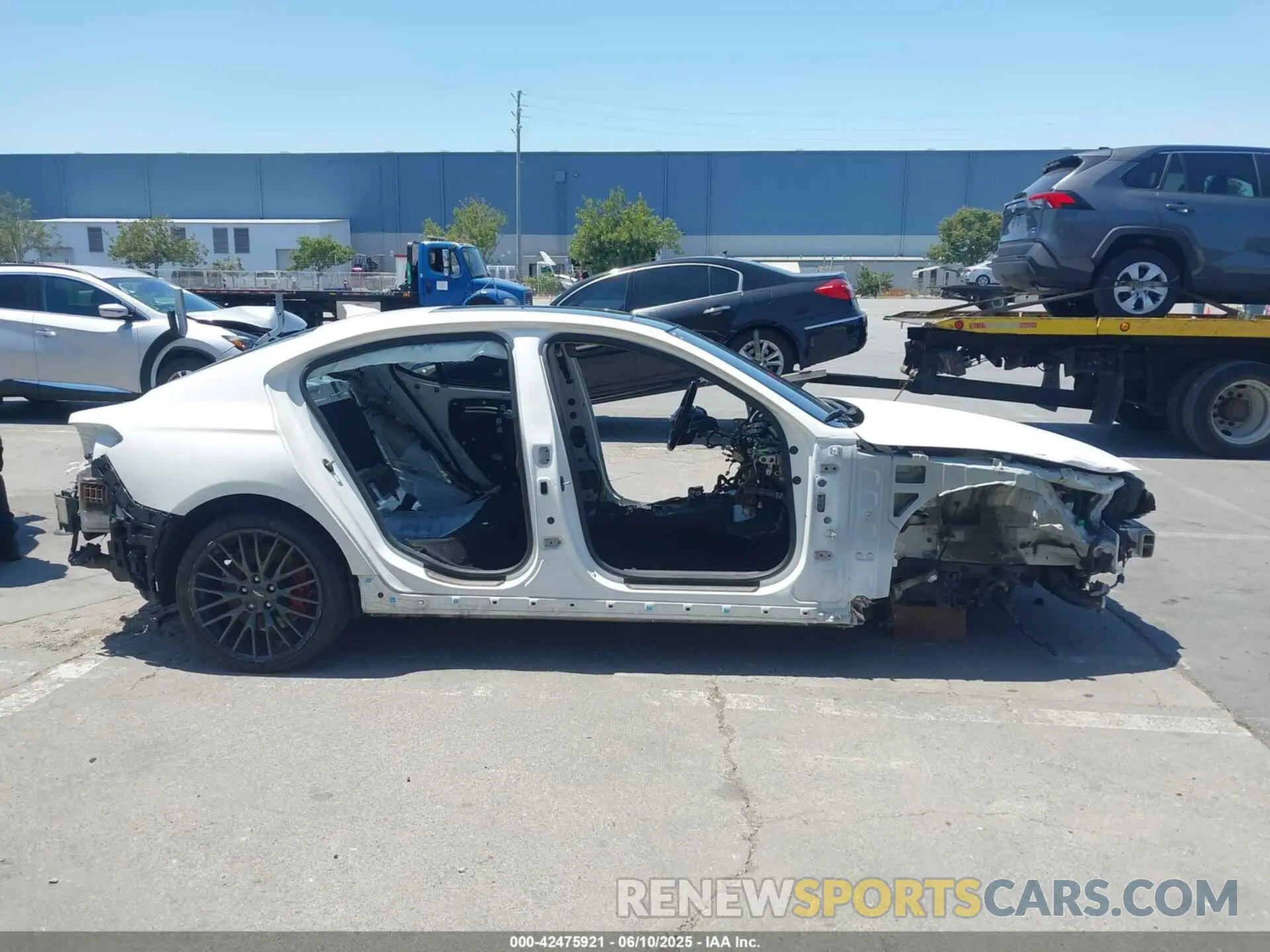13 Photograph of a damaged car KMTG14TE2NU082213 GENESIS G70 2022