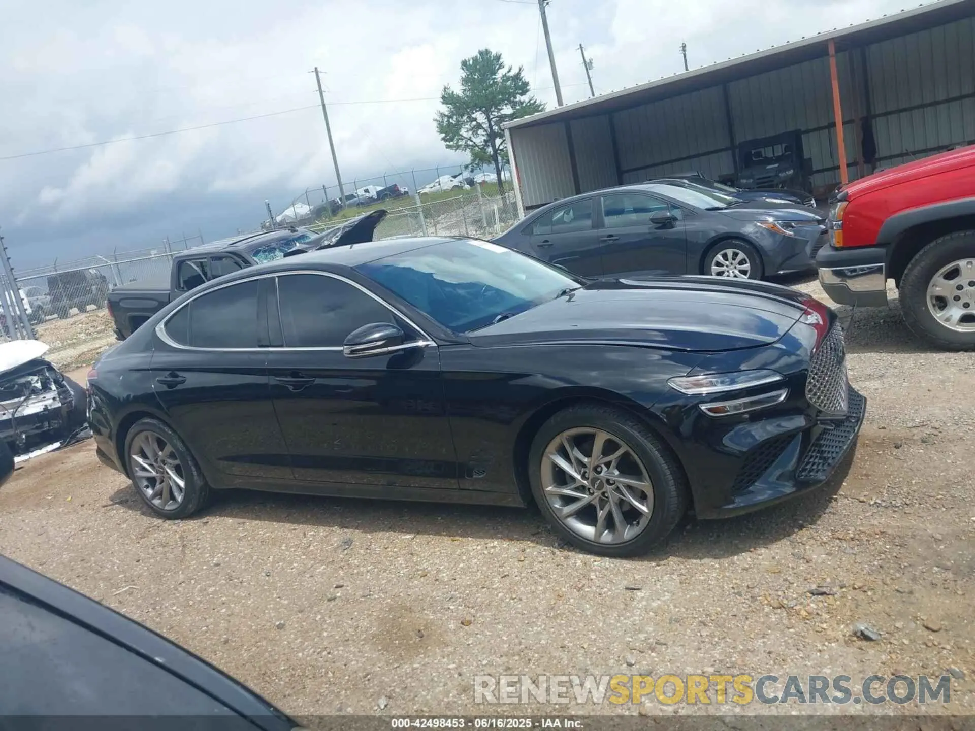 13 Photograph of a damaged car KMTG34TA2NU092862 GENESIS G70 2022