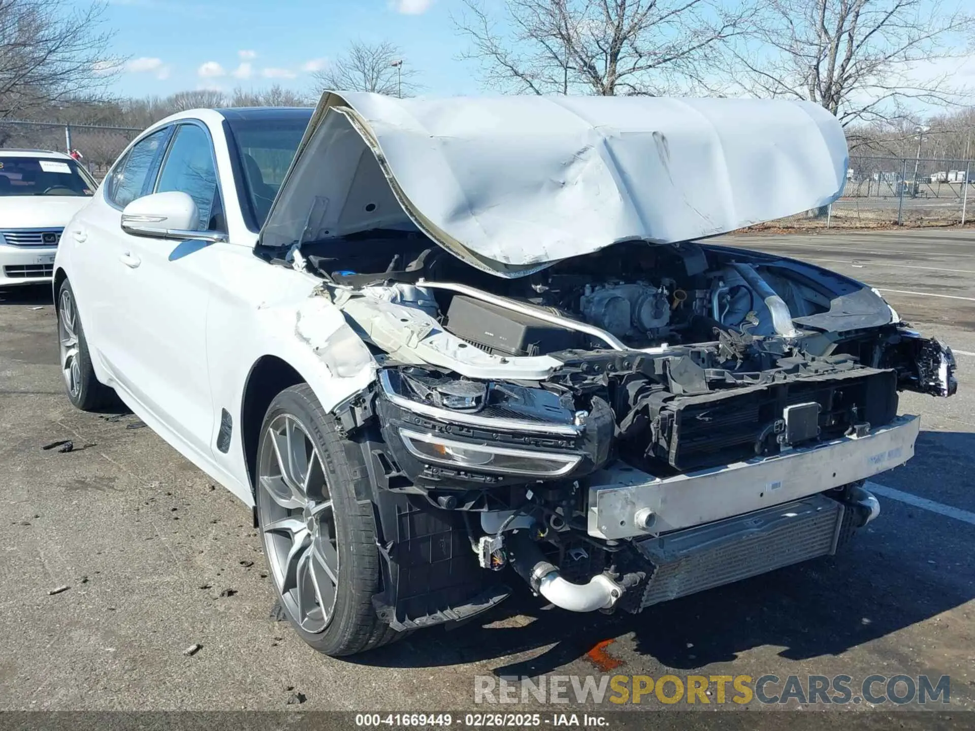 1 Photograph of a damaged car KMTG34TA7NU098169 GENESIS G70 2022