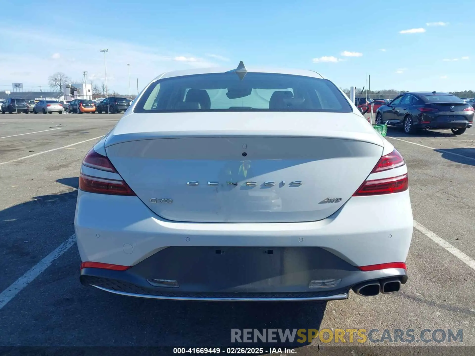 16 Photograph of a damaged car KMTG34TA7NU098169 GENESIS G70 2022