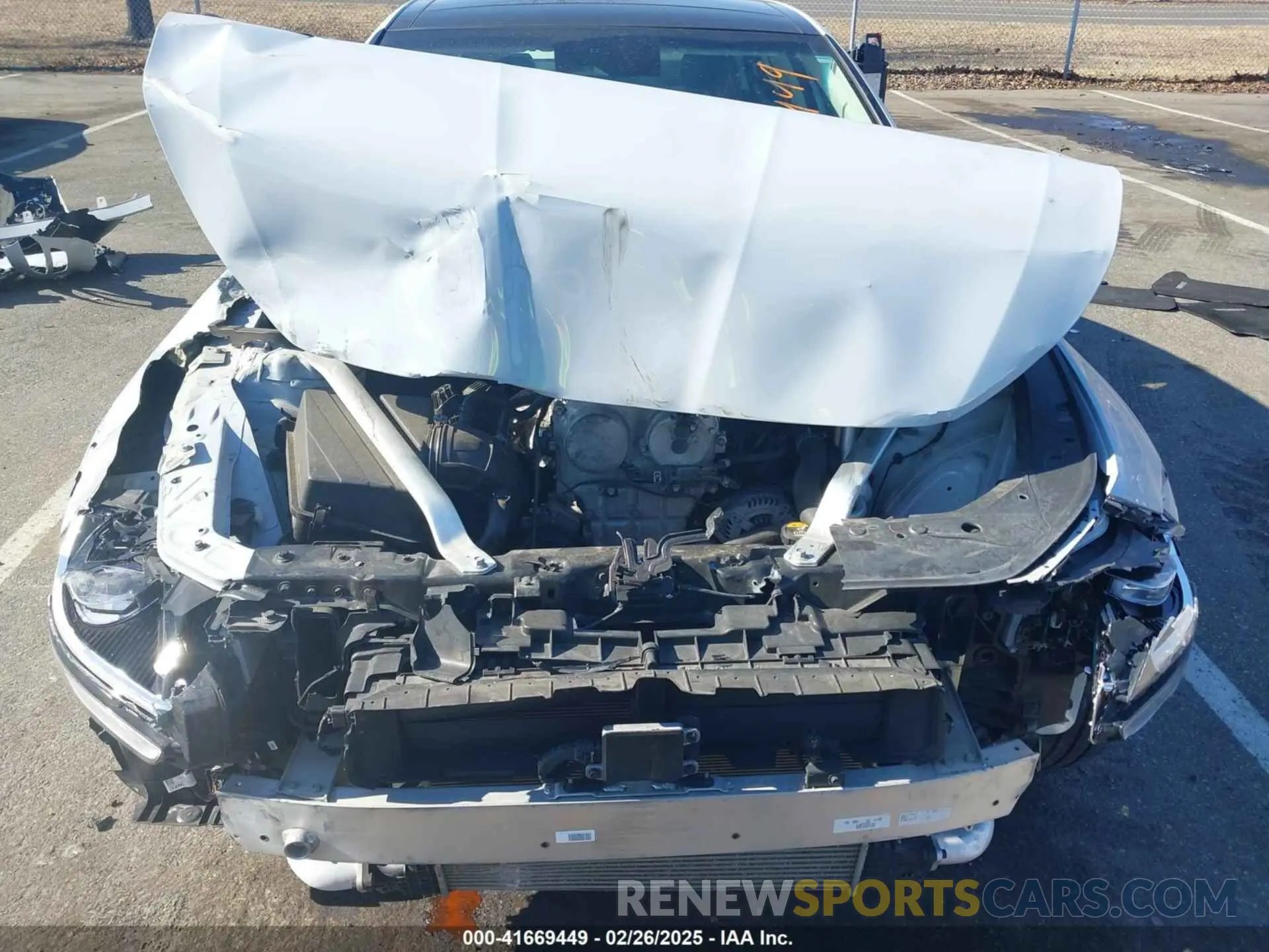 6 Photograph of a damaged car KMTG34TA7NU098169 GENESIS G70 2022