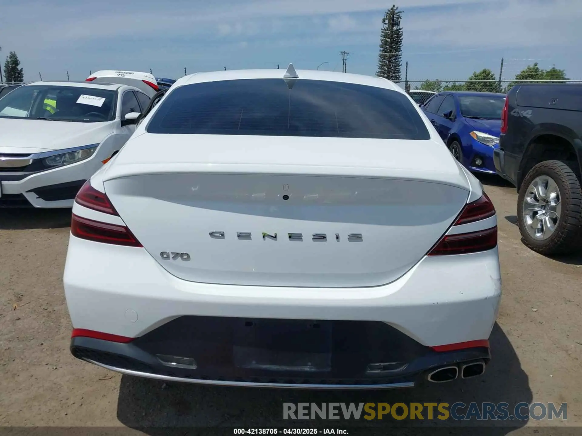 17 Фотография поврежденного автомобиля KMTG34TA9NU095130 GENESIS G70 2022