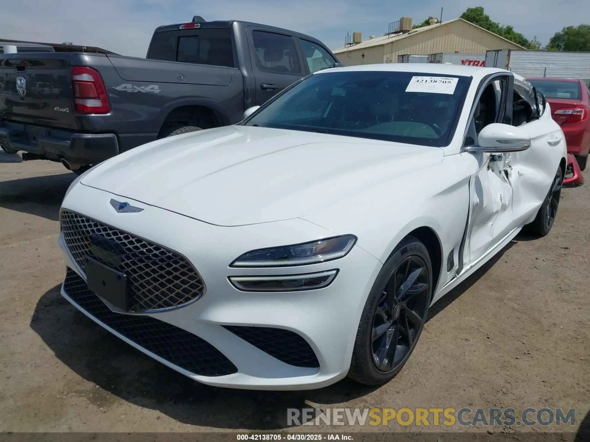 2 Фотография поврежденного автомобиля KMTG34TA9NU095130 GENESIS G70 2022