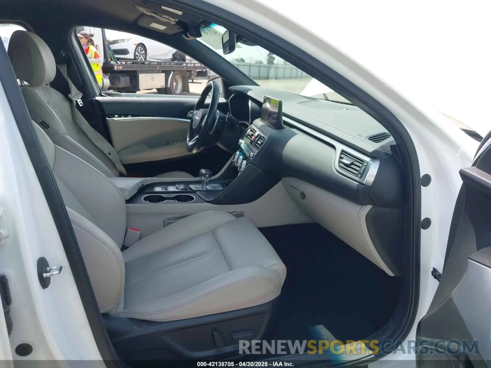 5 Фотография поврежденного автомобиля KMTG34TA9NU095130 GENESIS G70 2022