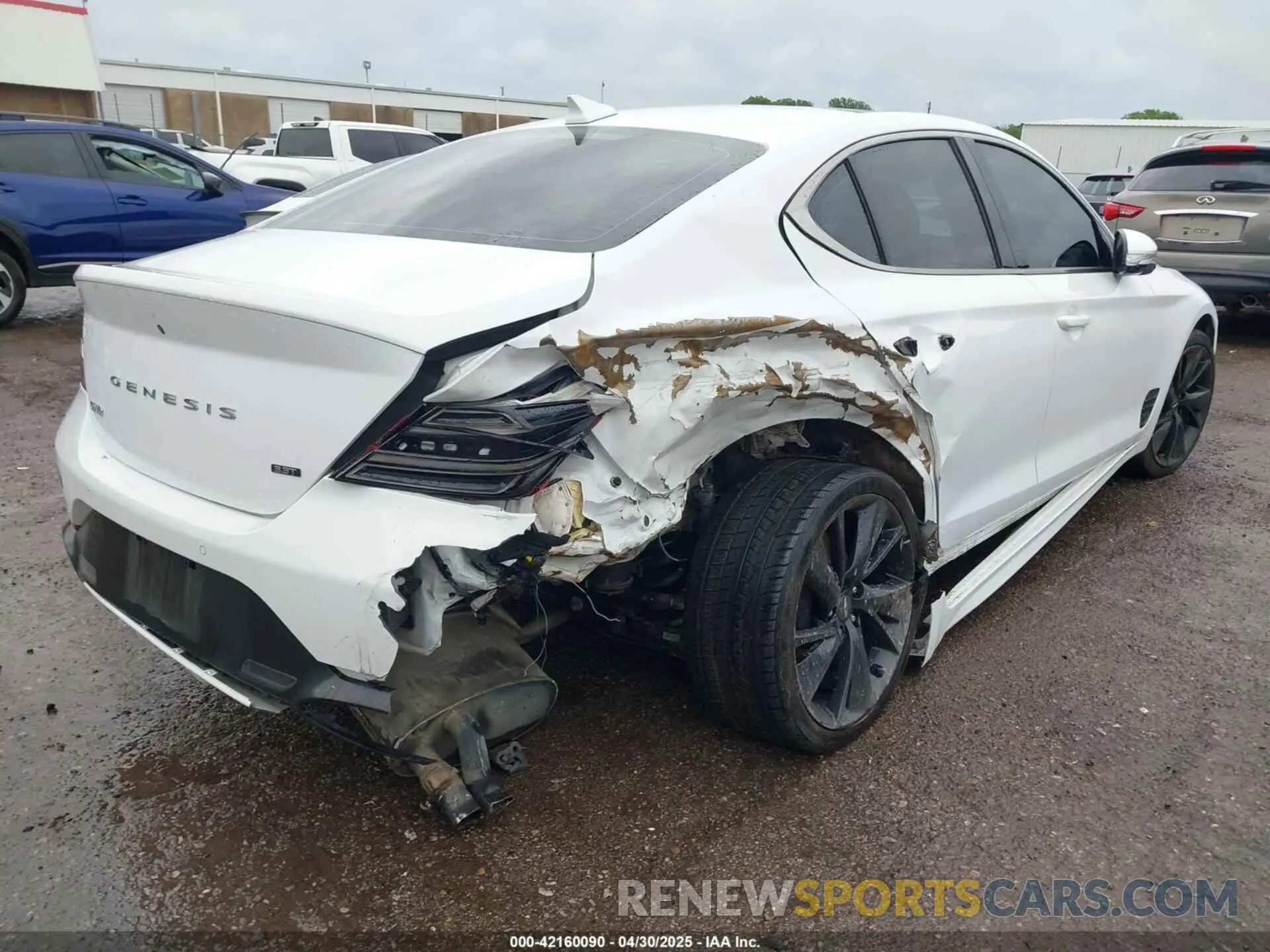 4 Фотография поврежденного автомобиля KMTG54TE1NU095944 GENESIS G70 2022
