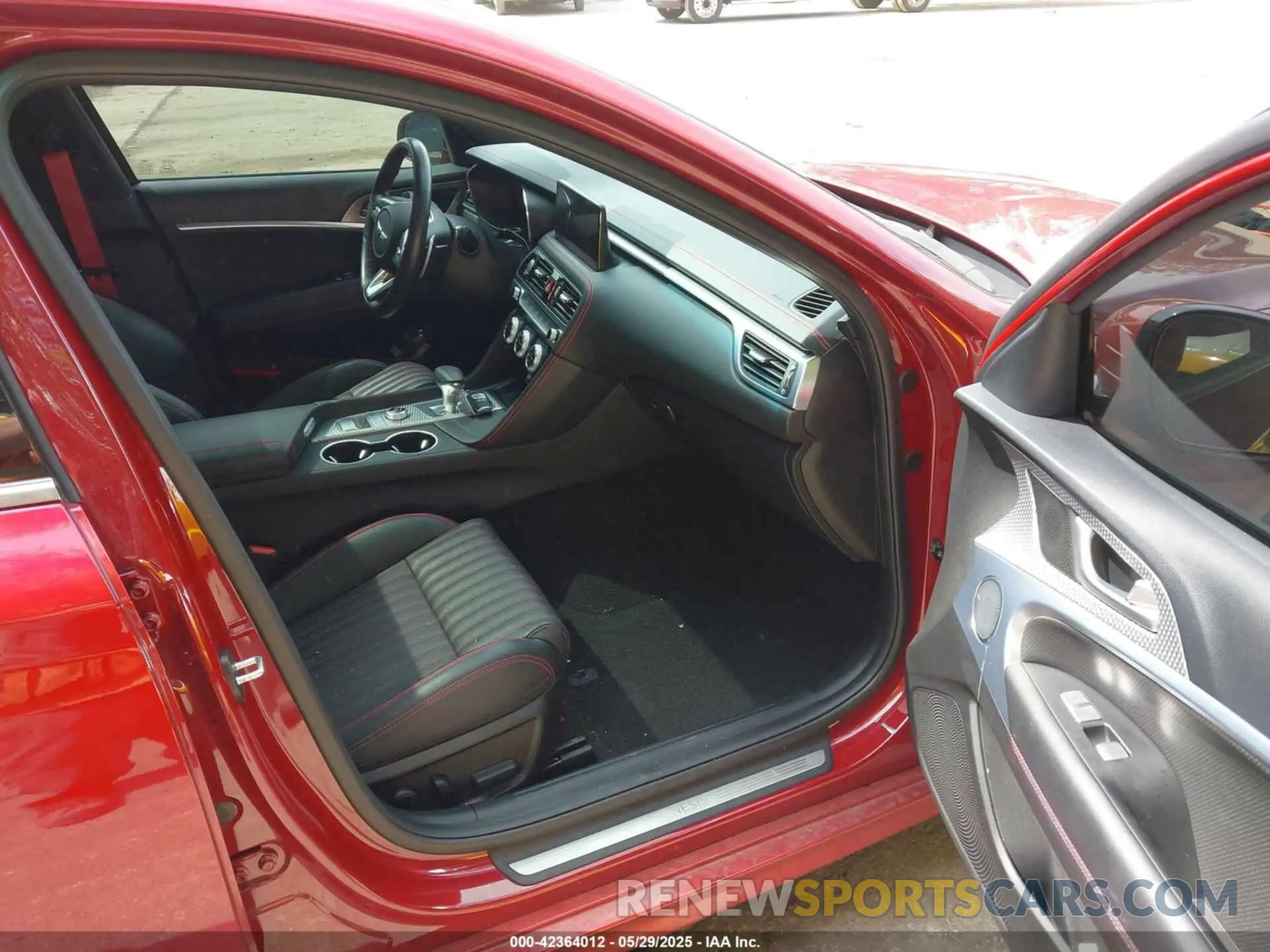 5 Photograph of a damaged car KMTG54TE5PU120847 GENESIS G70 2023