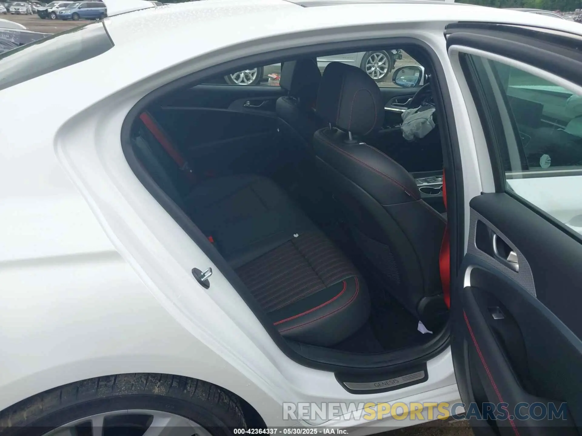 8 Photograph of a damaged car KMTG54TE5PU135106 GENESIS G70 2023