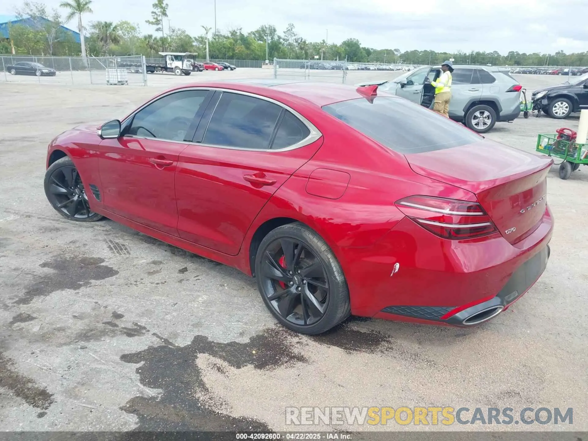 3 Фотография поврежденного автомобиля KMTG54TE8PU108661 GENESIS G70 2023