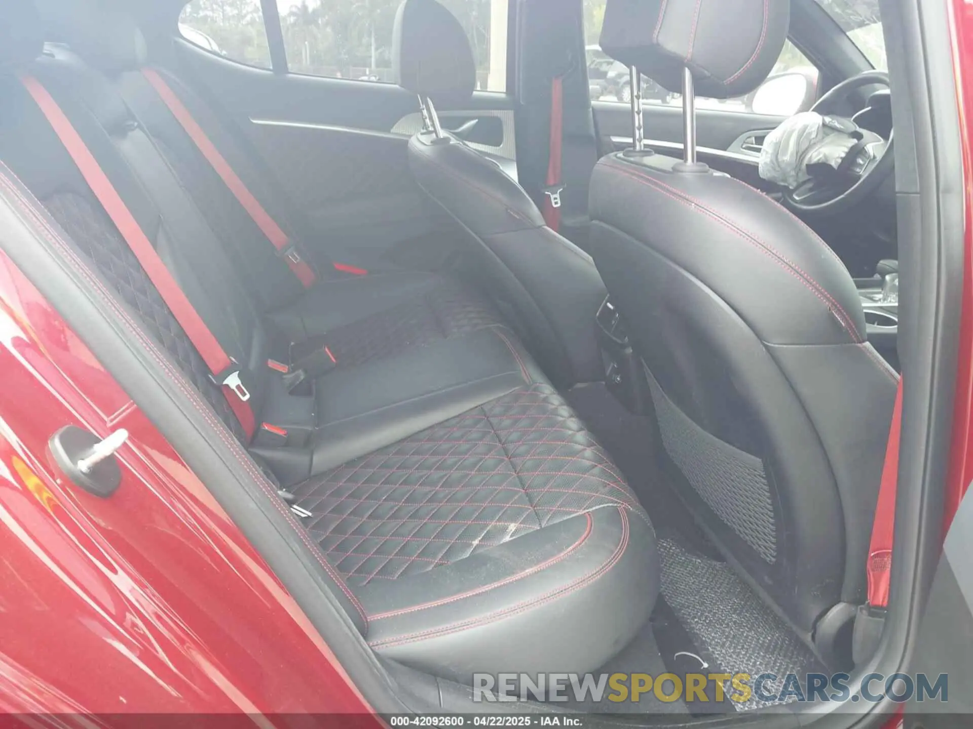 8 Фотография поврежденного автомобиля KMTG54TE8PU108661 GENESIS G70 2023